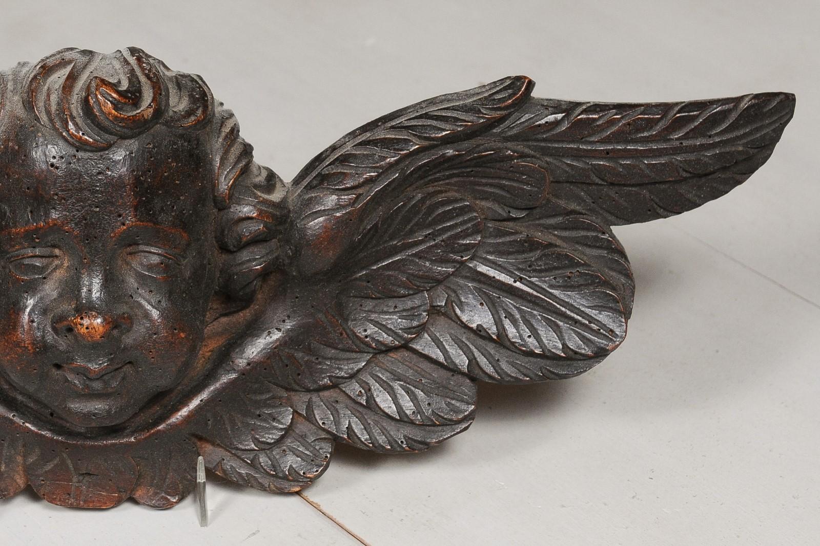 Pair of 19th Century French Baroque Style Carved Wooden Angels with Brown Patina 4