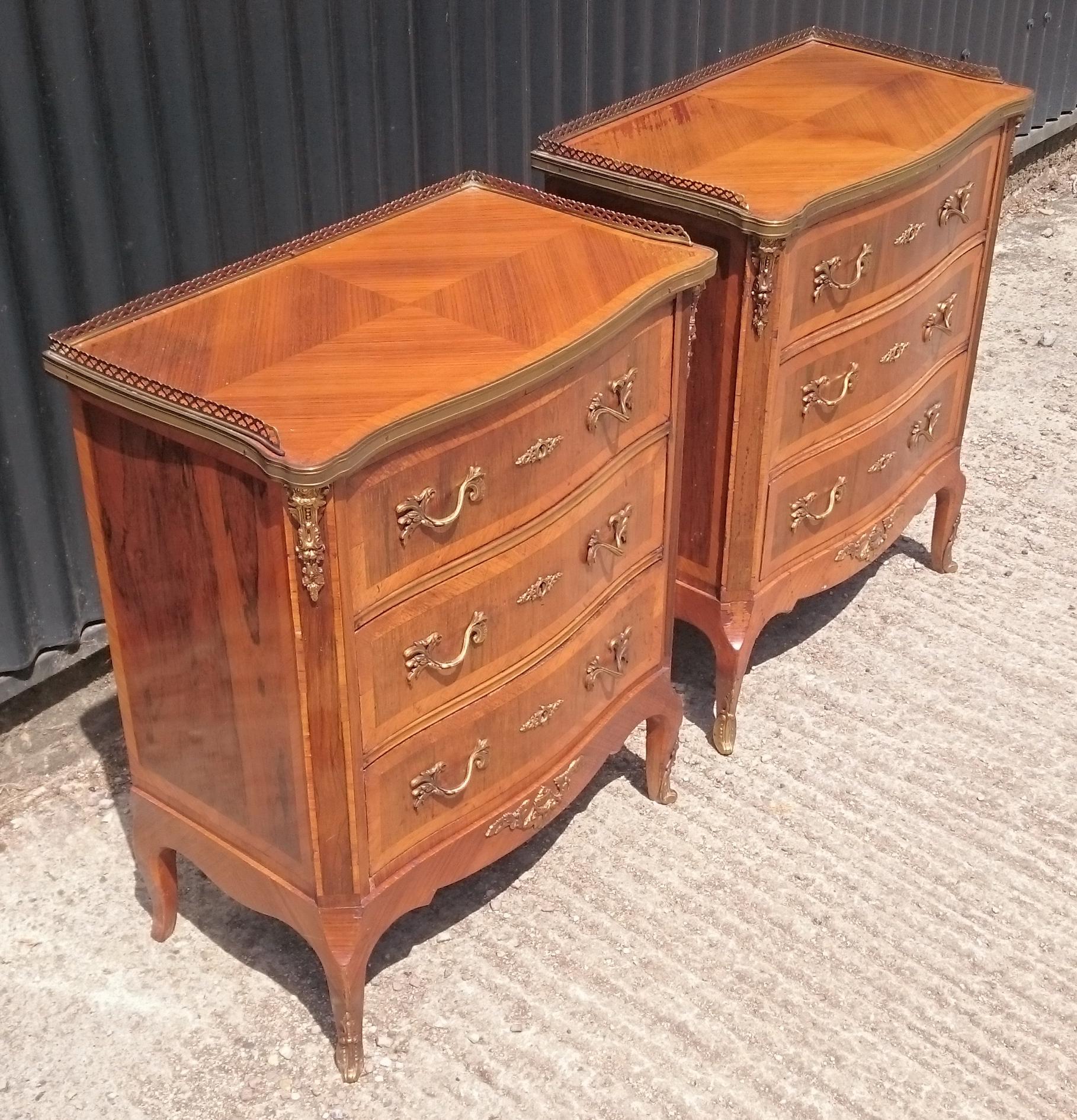 Pair of 19th Century French Bed Side Cabinets In Good Condition In Gloucestershire, GB