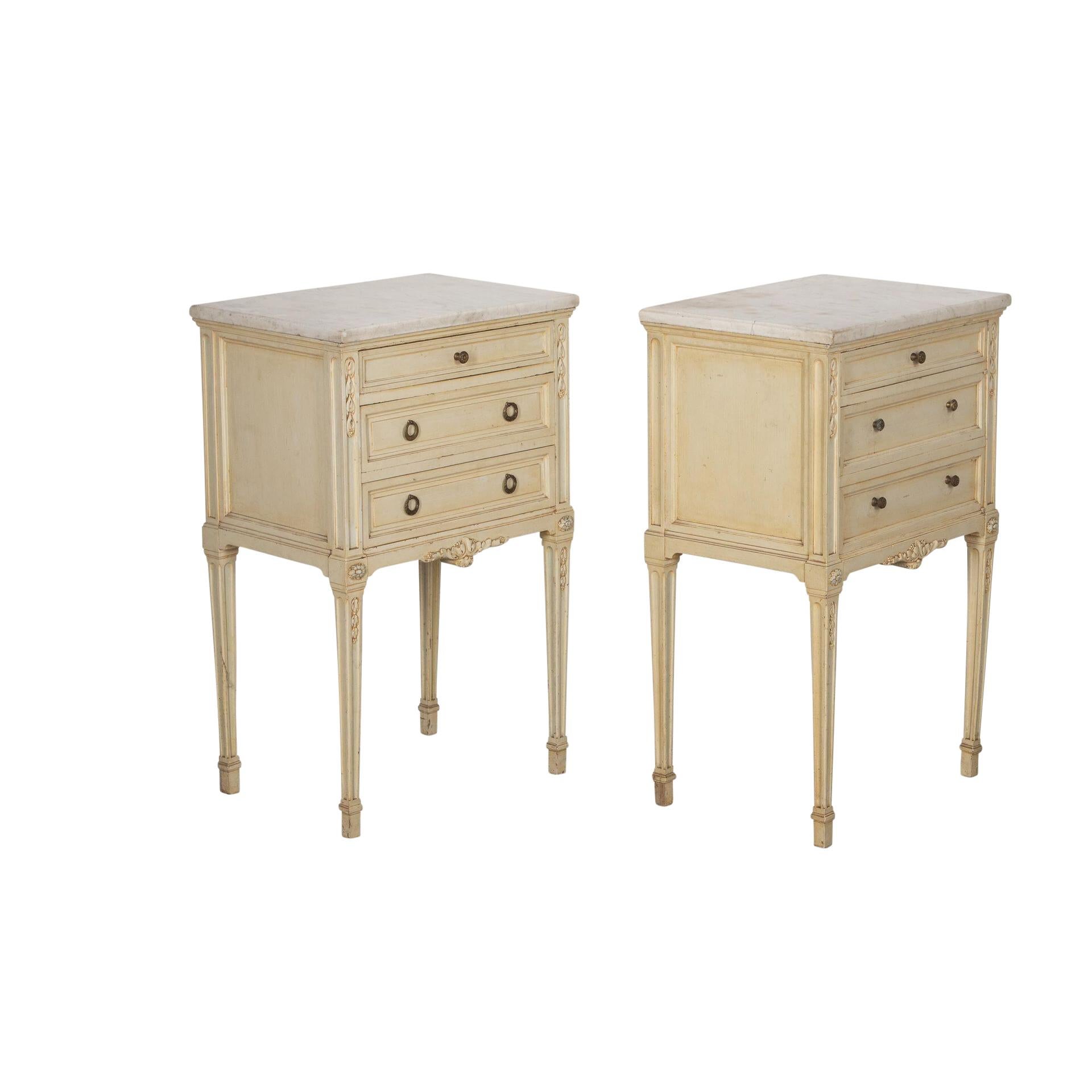 Pair of 19th Century French Bedside Cabinet 4