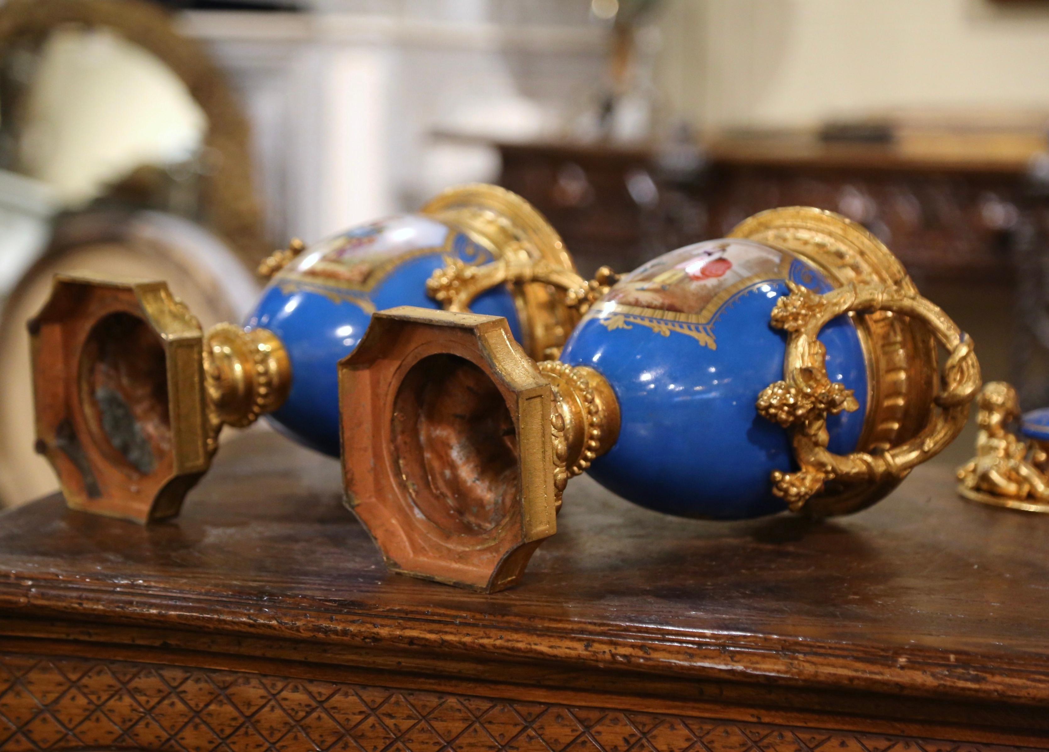 Pair of 19th Century French Blue Porcelain and Gilt Bronze Sèvres Urns Vases For Sale 11