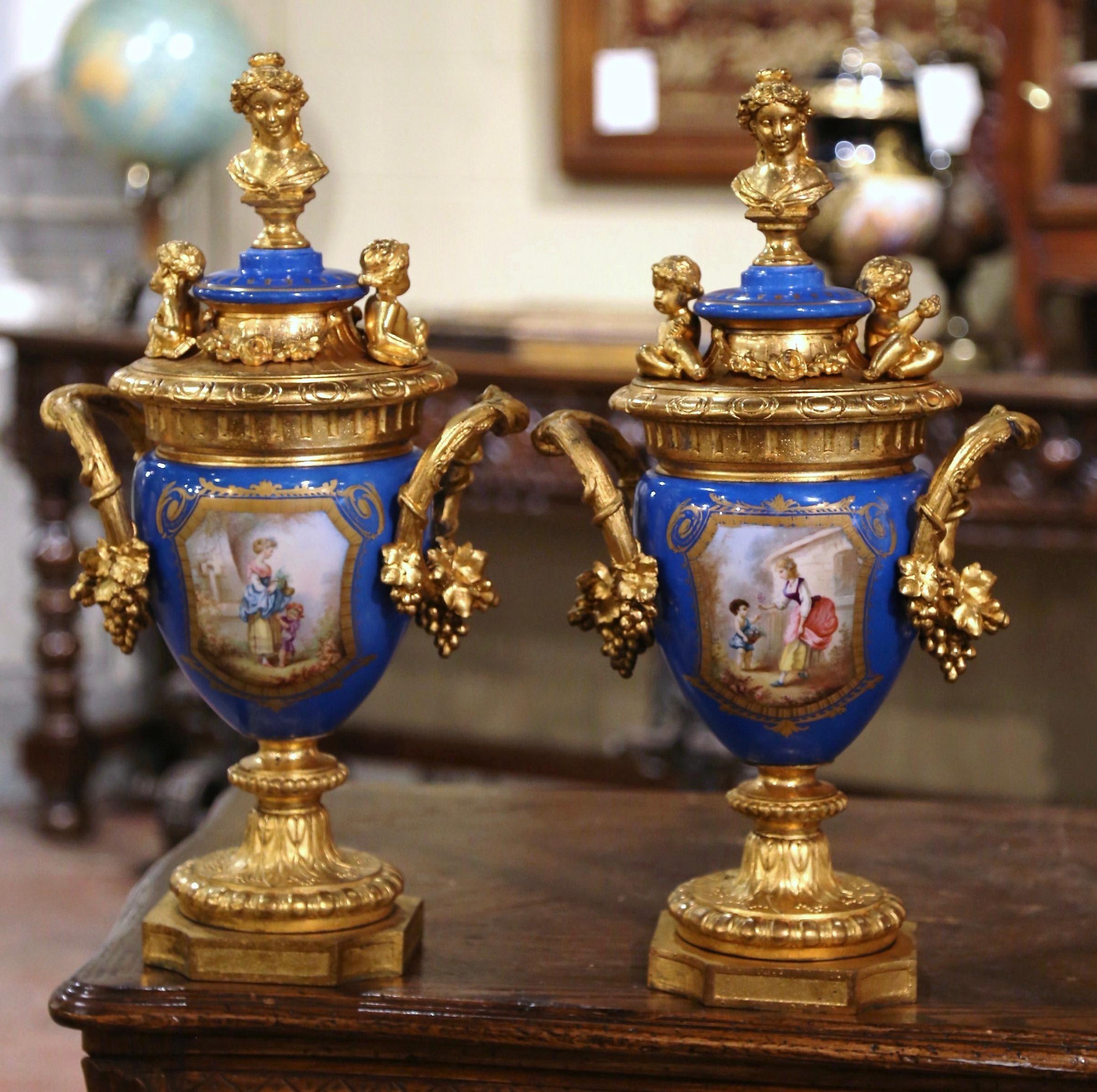 Pair of 19th Century French Blue Porcelain and Gilt Bronze Sèvres Urns Vases For Sale 2