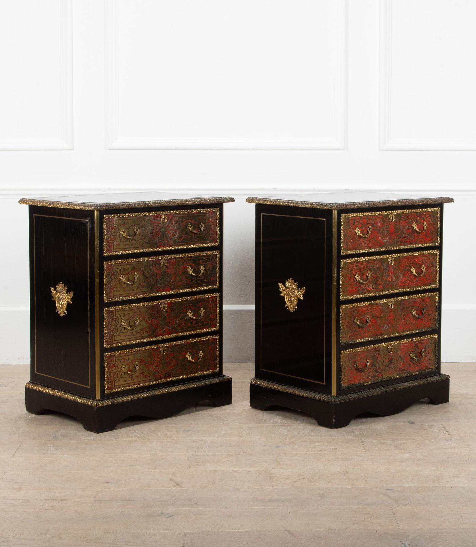 Napoleone III Coppia di commodes francesi Boulle in tartaruga del XIX secolo in vendita