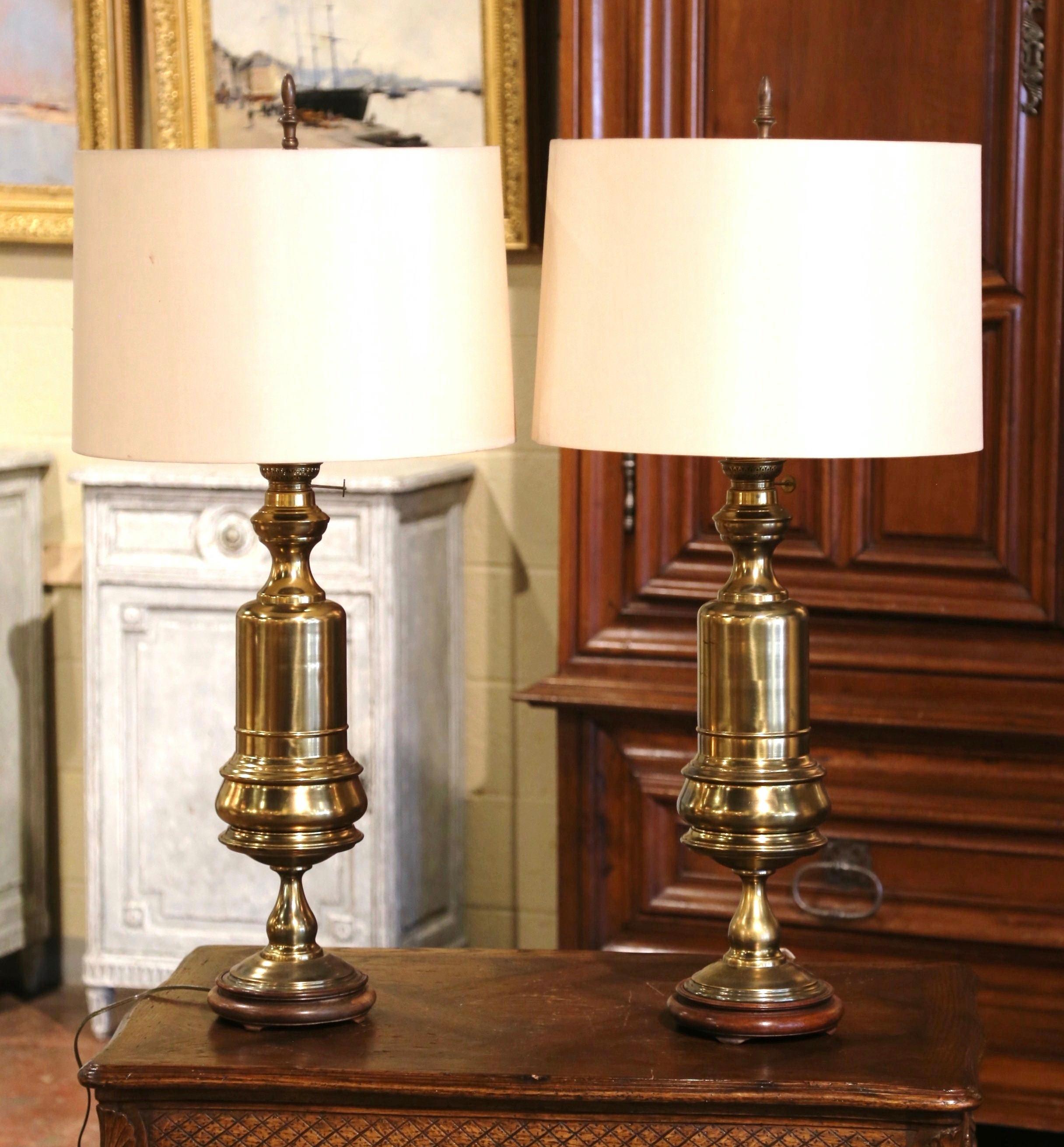 Pair of 19th Century French Brass Oil Table Lamps on Wooden Bases In Excellent Condition In Dallas, TX