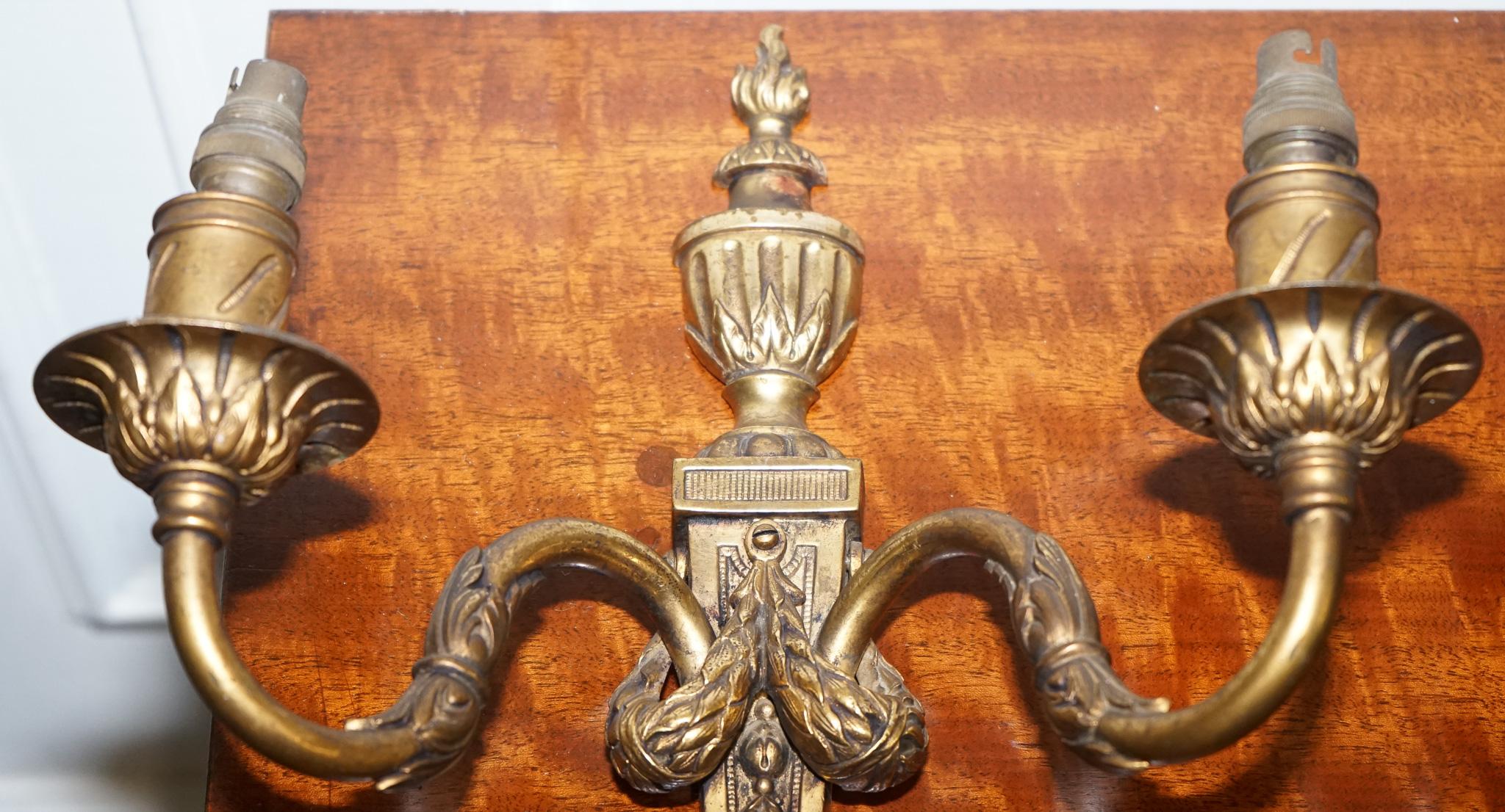 PAIR OF 19TH CENTURY FRENCH BRASS SCONCES TWO BRANCHES WALL LiGHTS For Sale 1