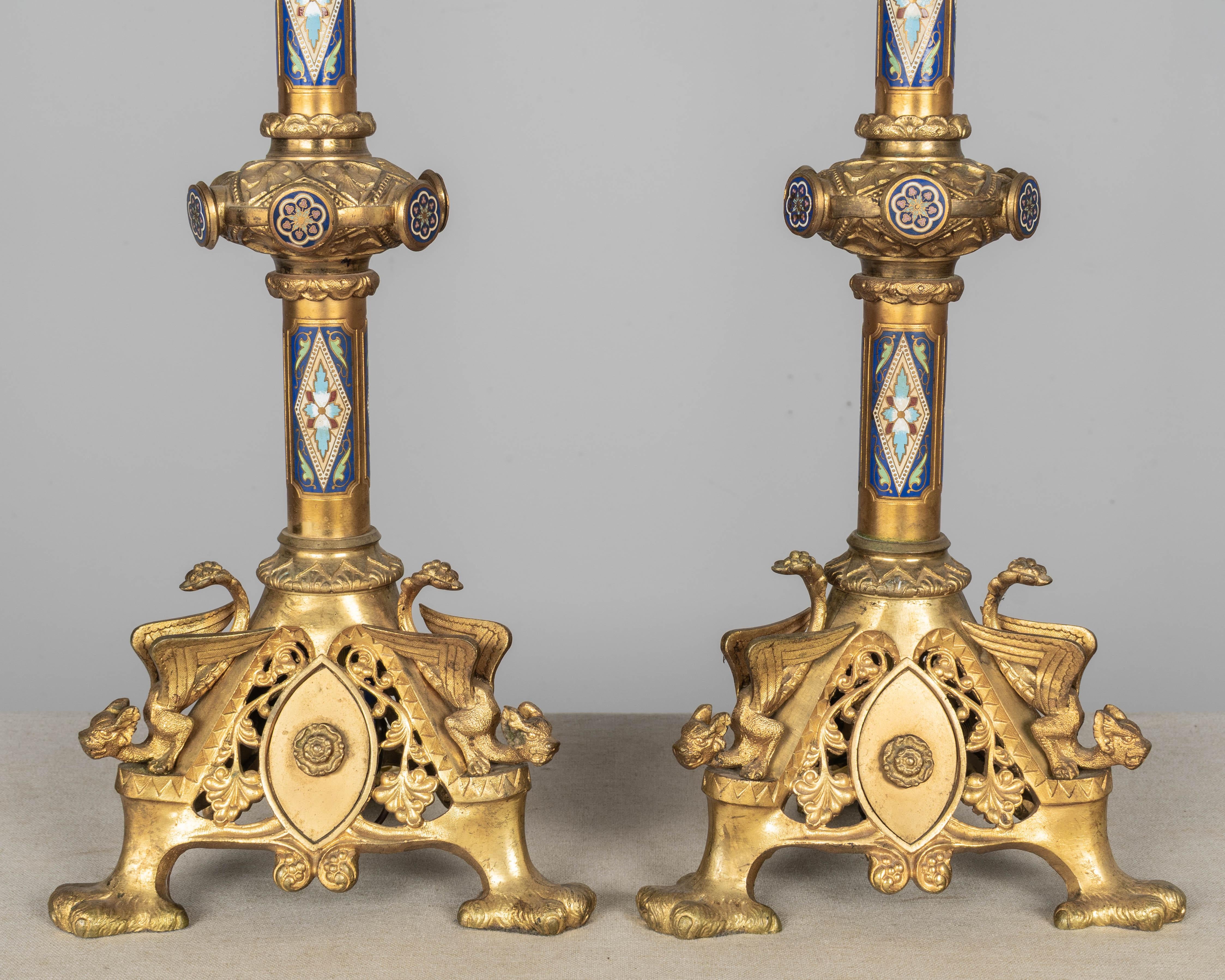 Bronzo Coppia di lampade a candeliere in bronzo francesi del XIX secolo in vendita