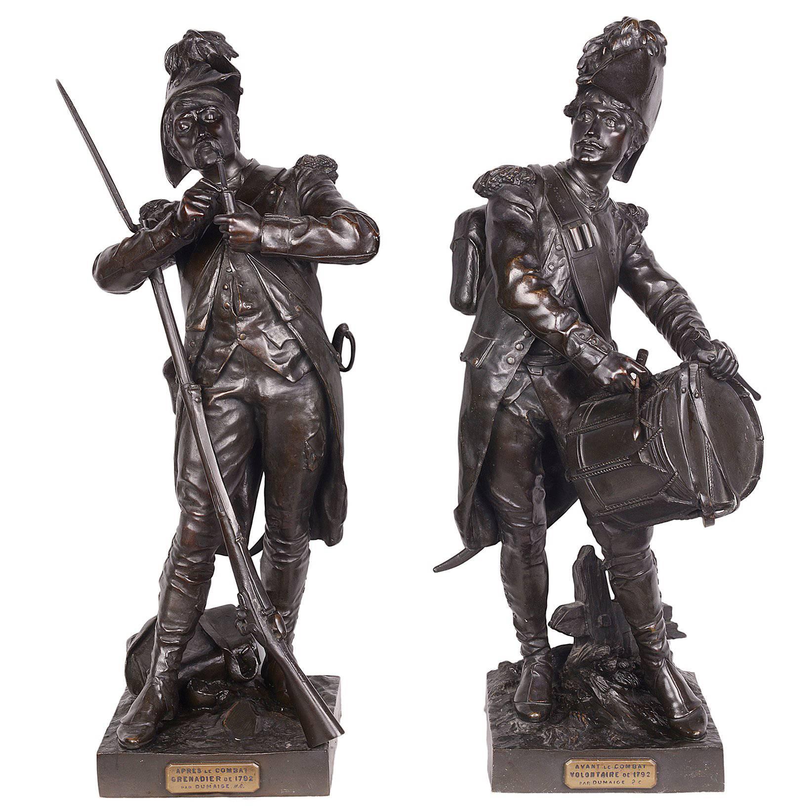 Paar französische Bronzesoldaten des 19. Jahrhunderts, von Etienne-Henri Dumaige
