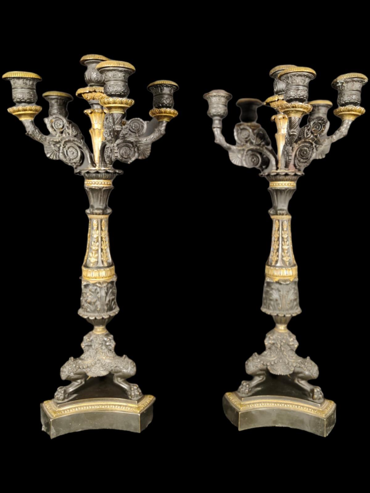 Coppia di candelieri francesi del XIX secolo in vendita 5