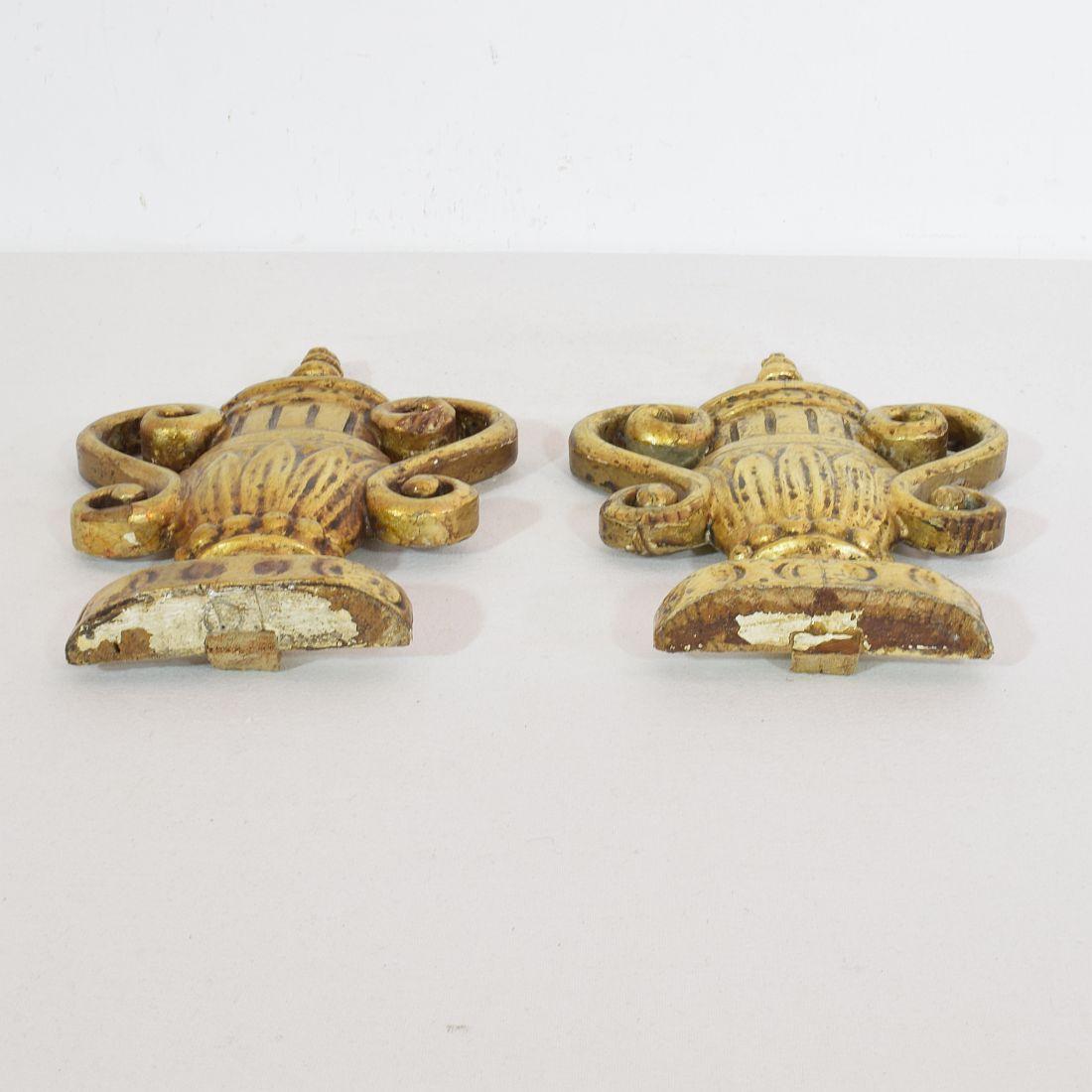 Pair of 19th Century French Carved Giltwood Ornaments 10