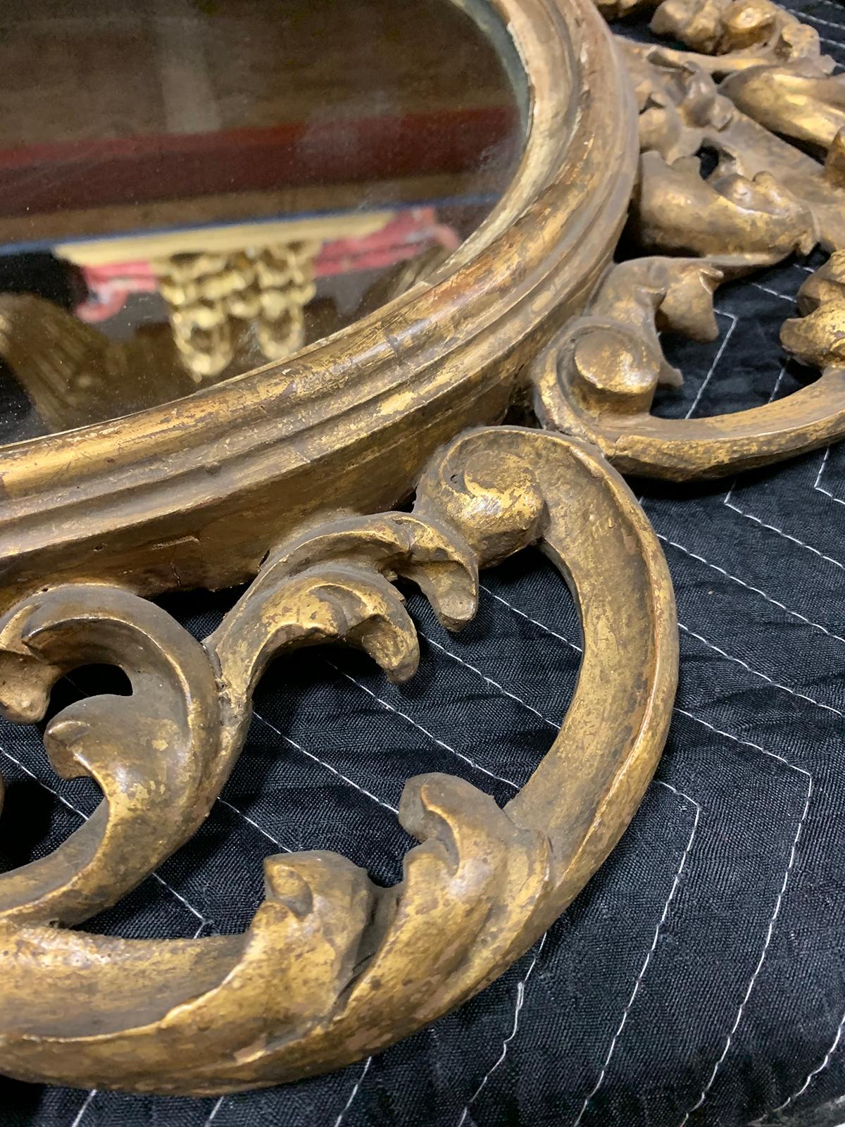 Pair of 19th Century English Carved Giltwood Oval Mirrors For Sale 4