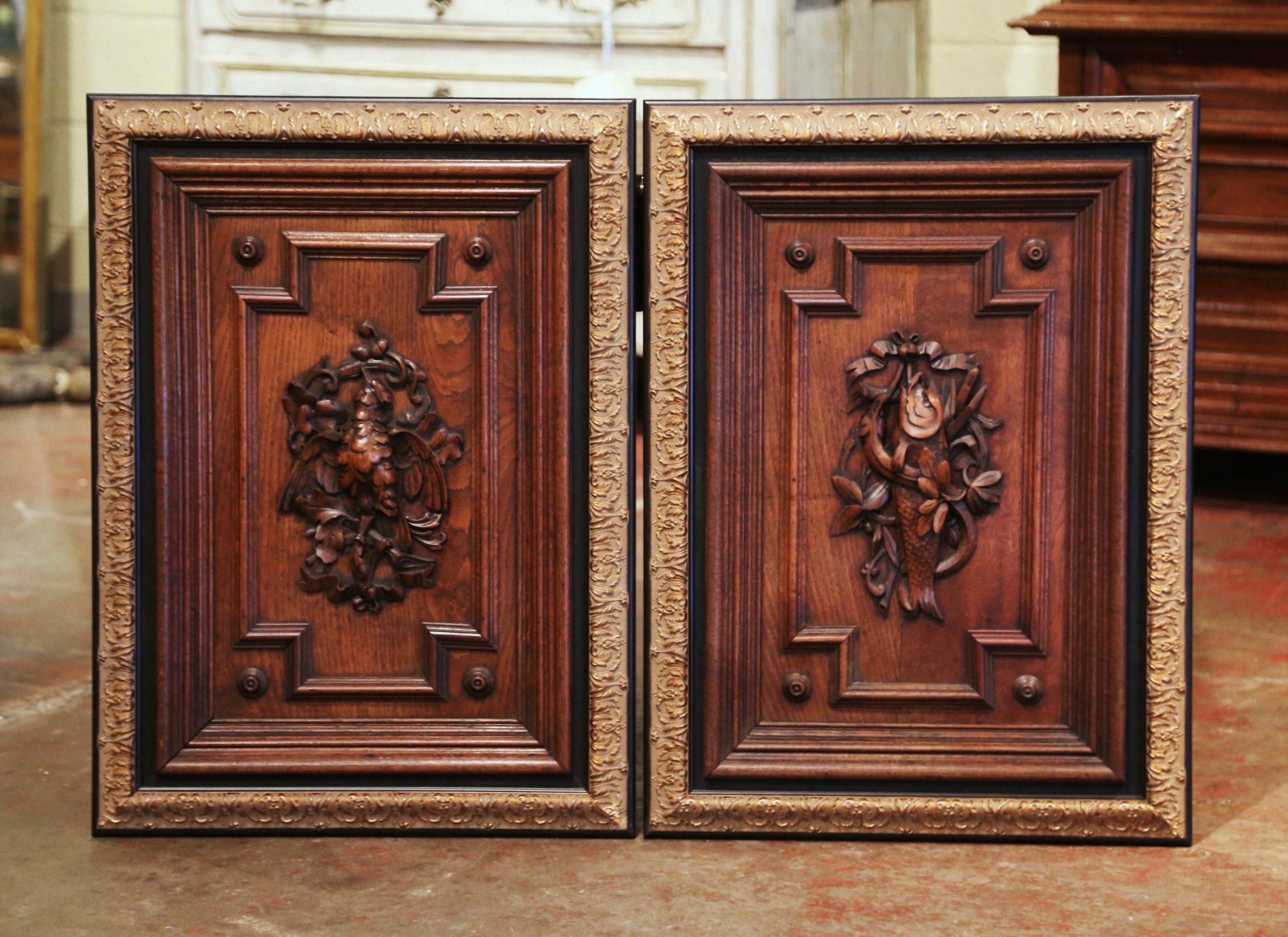 Pair of 19th Century French Carved Oak Wall Door Panels in Gilt Frames In Excellent Condition In Dallas, TX