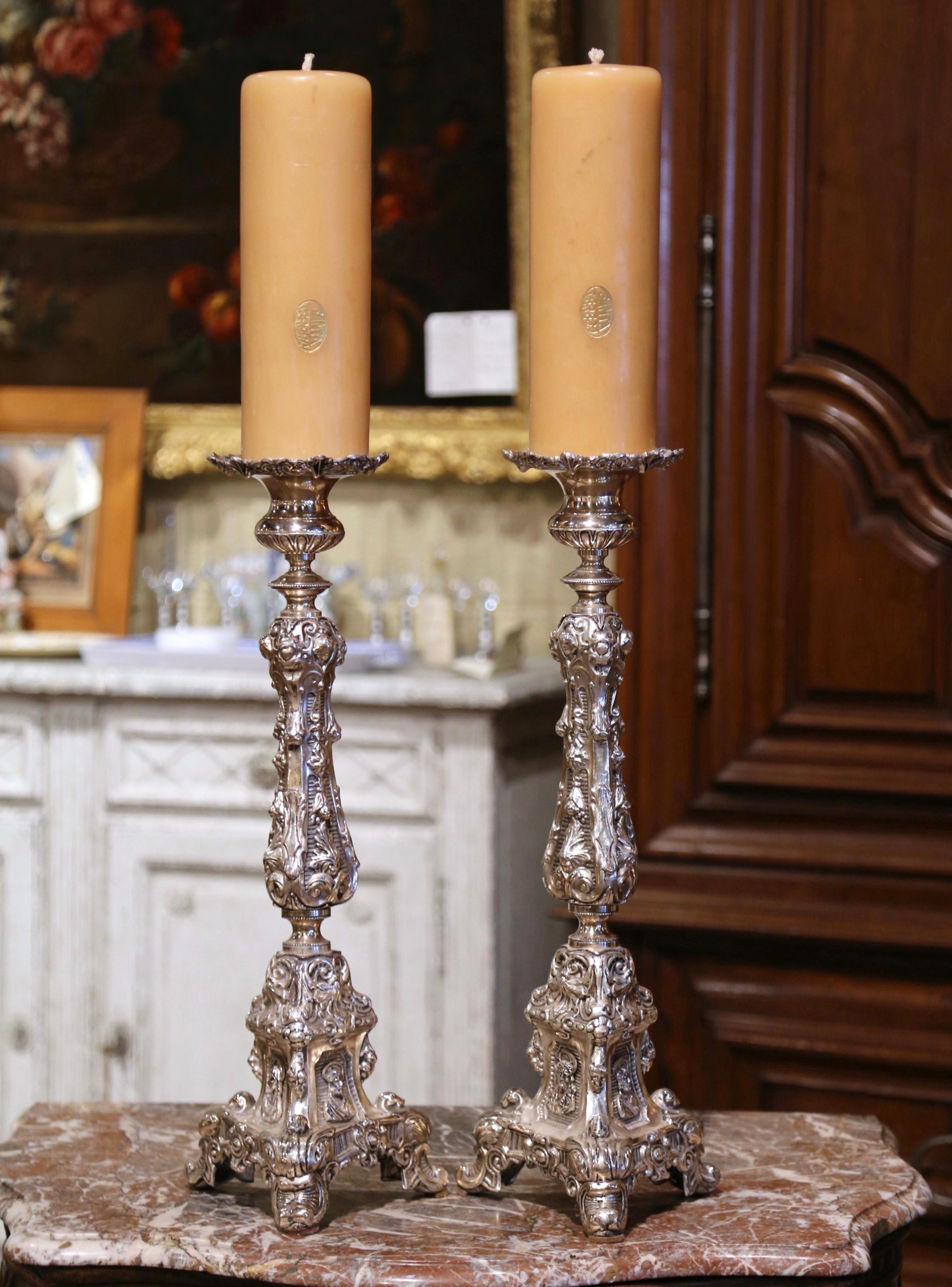Hand-Crafted Pair of 19th Century French Carved Repousse Silver Plated Brass Candle Holders For Sale