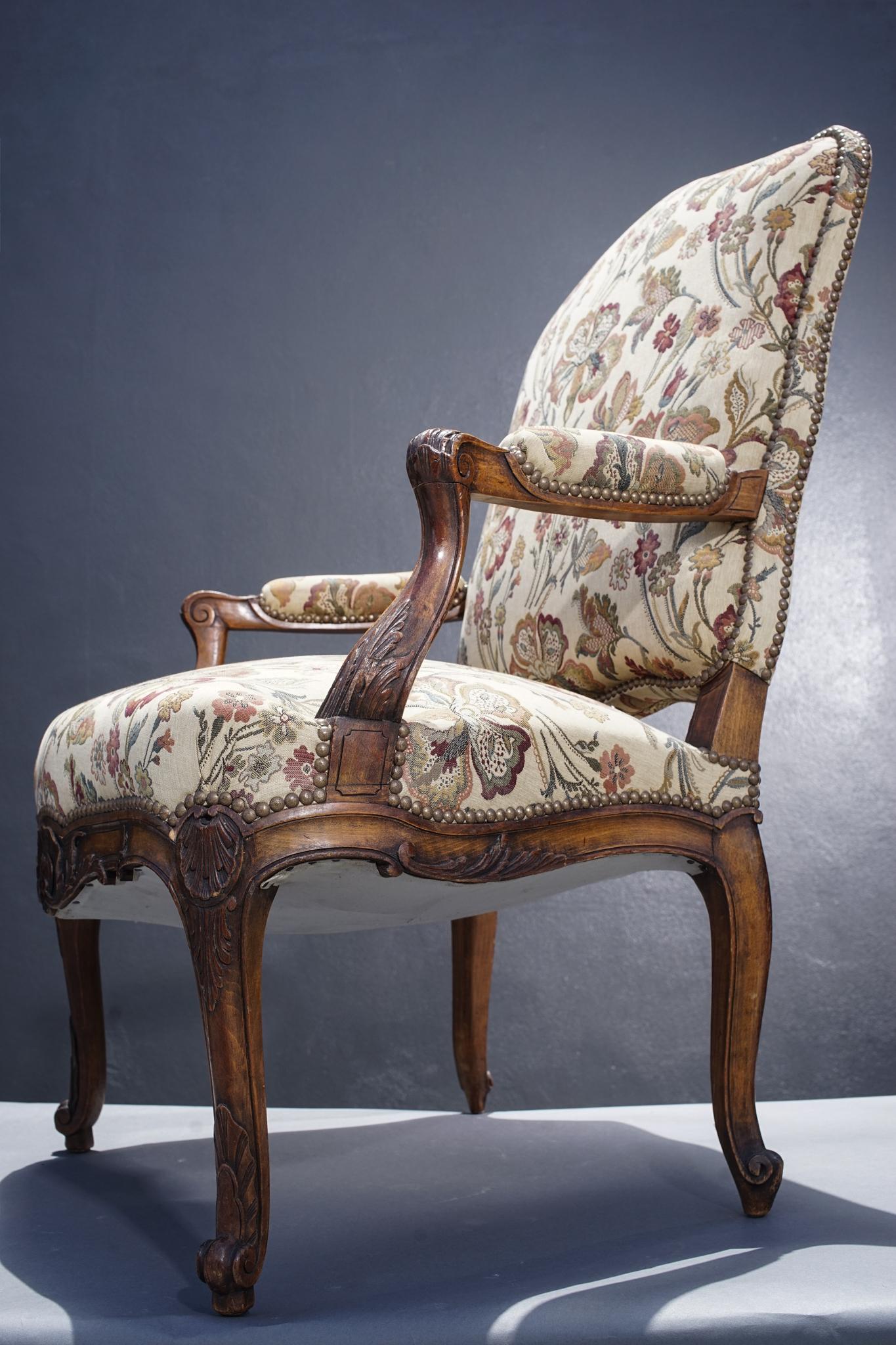 Pair of 19th Century French Carved Walnut Armchairs 3
