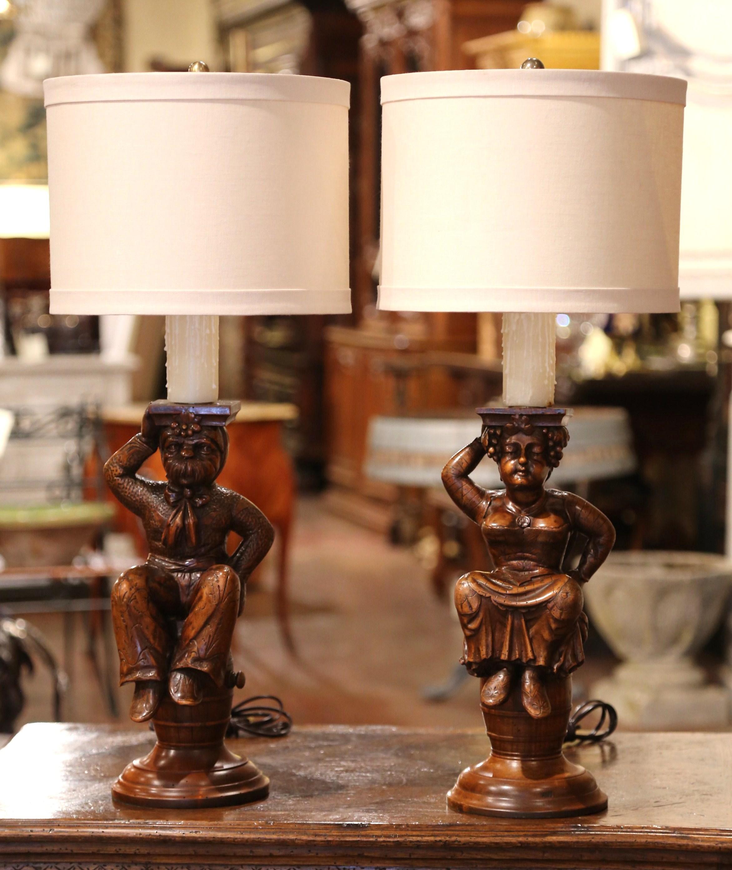 Pair of 19th Century French Carved Walnut Cabaret Figures Lamp Bases In Excellent Condition For Sale In Dallas, TX