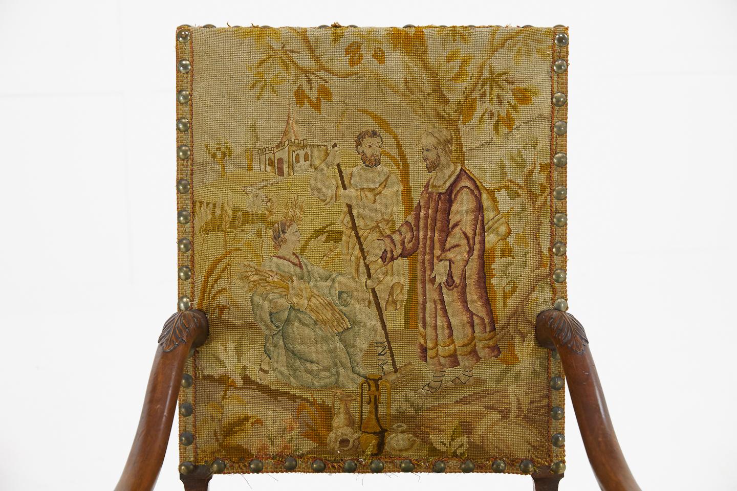 Pair of 19th Century French Carved Walnut Tapestry Chairs In Good Condition For Sale In Husbands Bosworth, Leicestershire