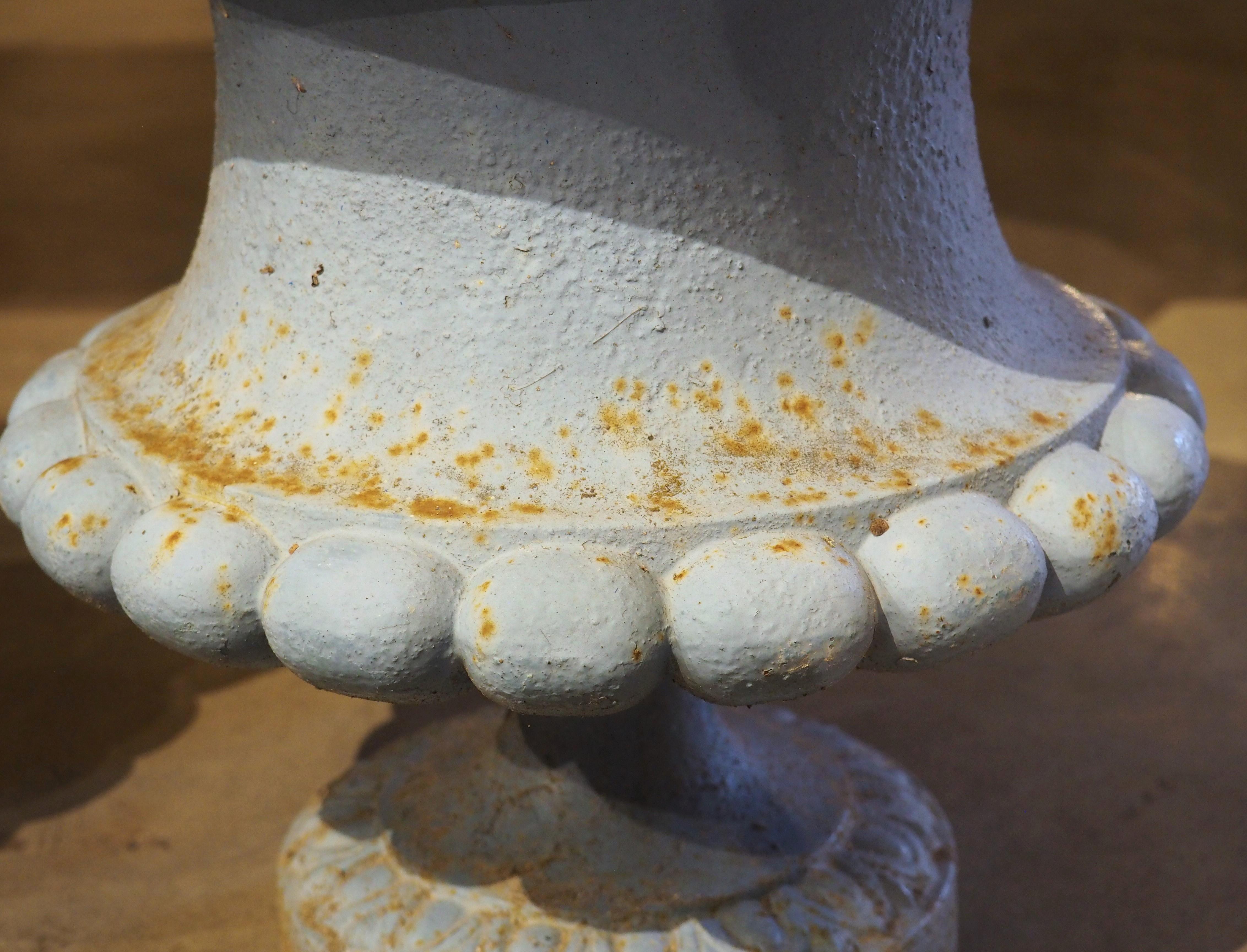 Paire de vases français en fonte du 19ème siècle par Alfred Corneau de Charleville 2