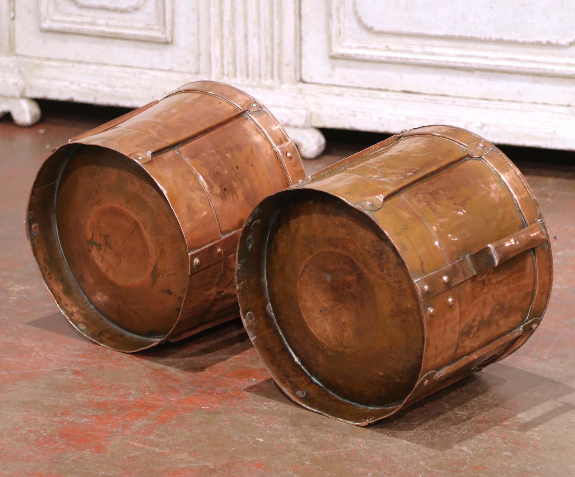 Pair of 19th Century French Copper Grain Measure Buckets with Side Handles For Sale 2
