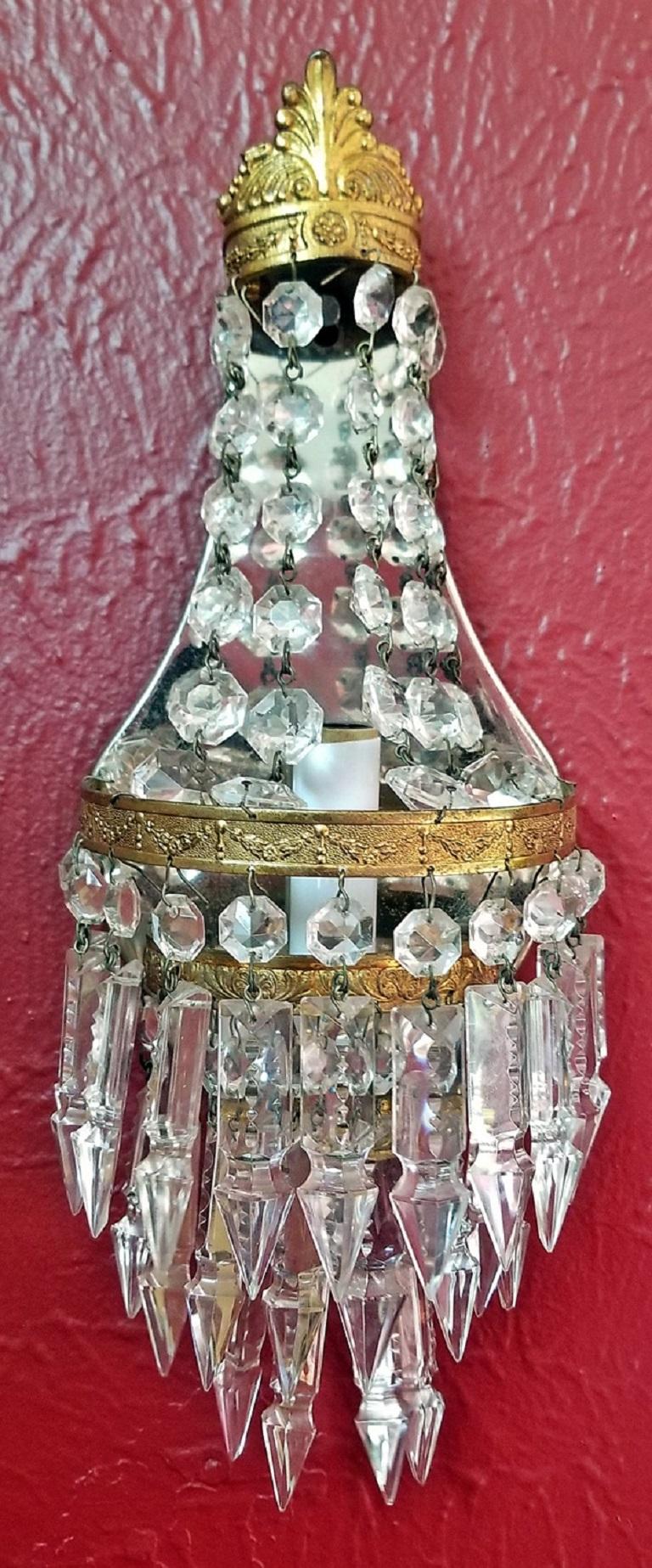 Pair of 19th Century French Crystal Louis XVI Style Wall Lights In Good Condition In Dallas, TX