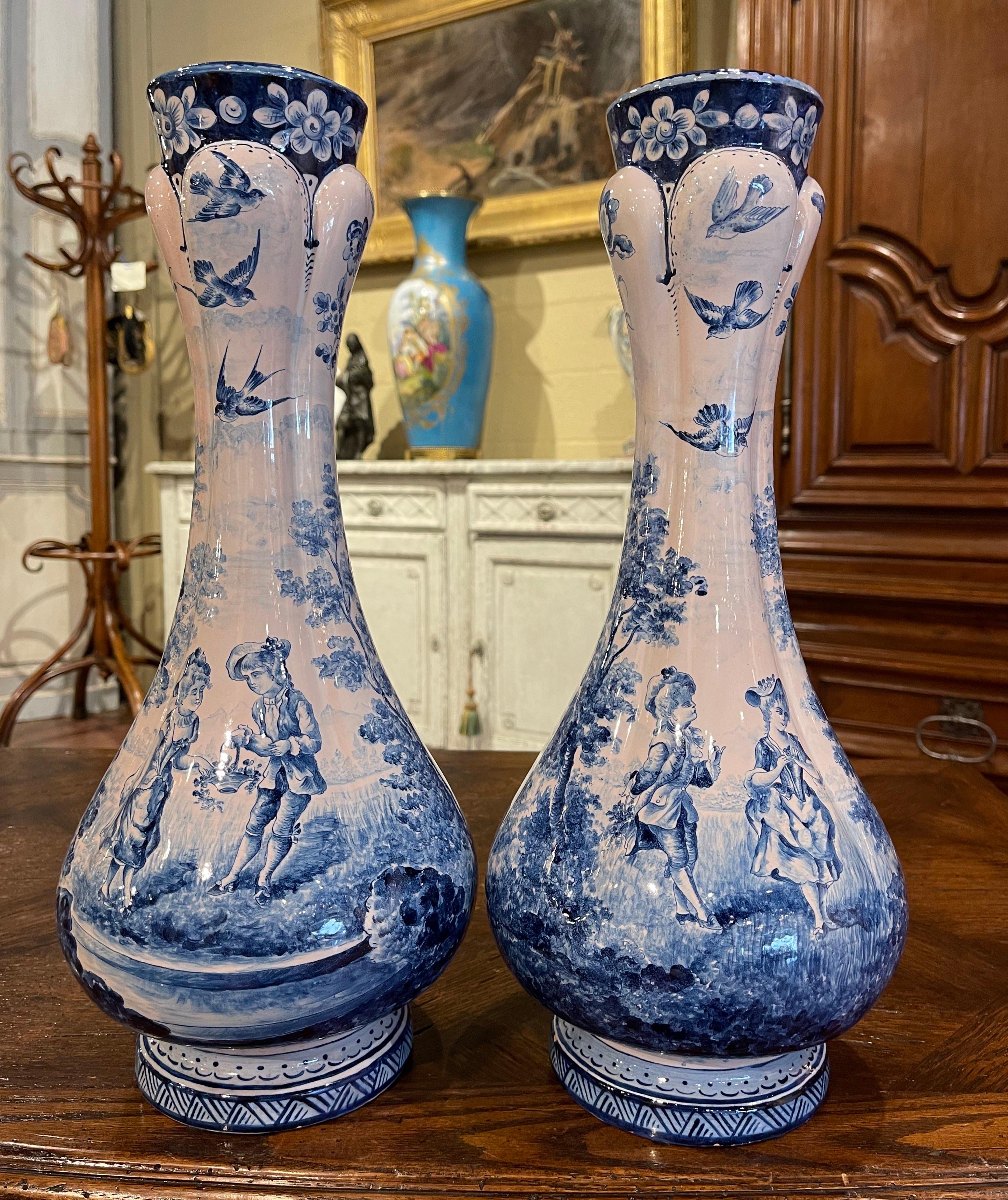 Pair of 19th Century French Delft Style Faience Vases with Blue and White Decor In Excellent Condition In Dallas, TX