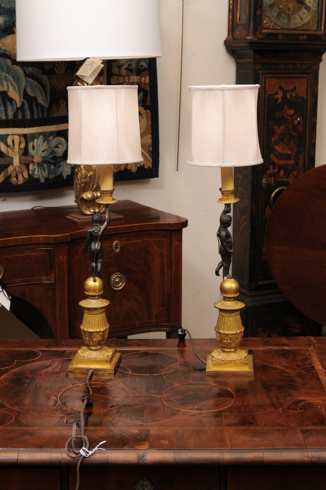 Paire de chandeliers Empire français du 19ème siècle, câblés comme lampes en vente 3