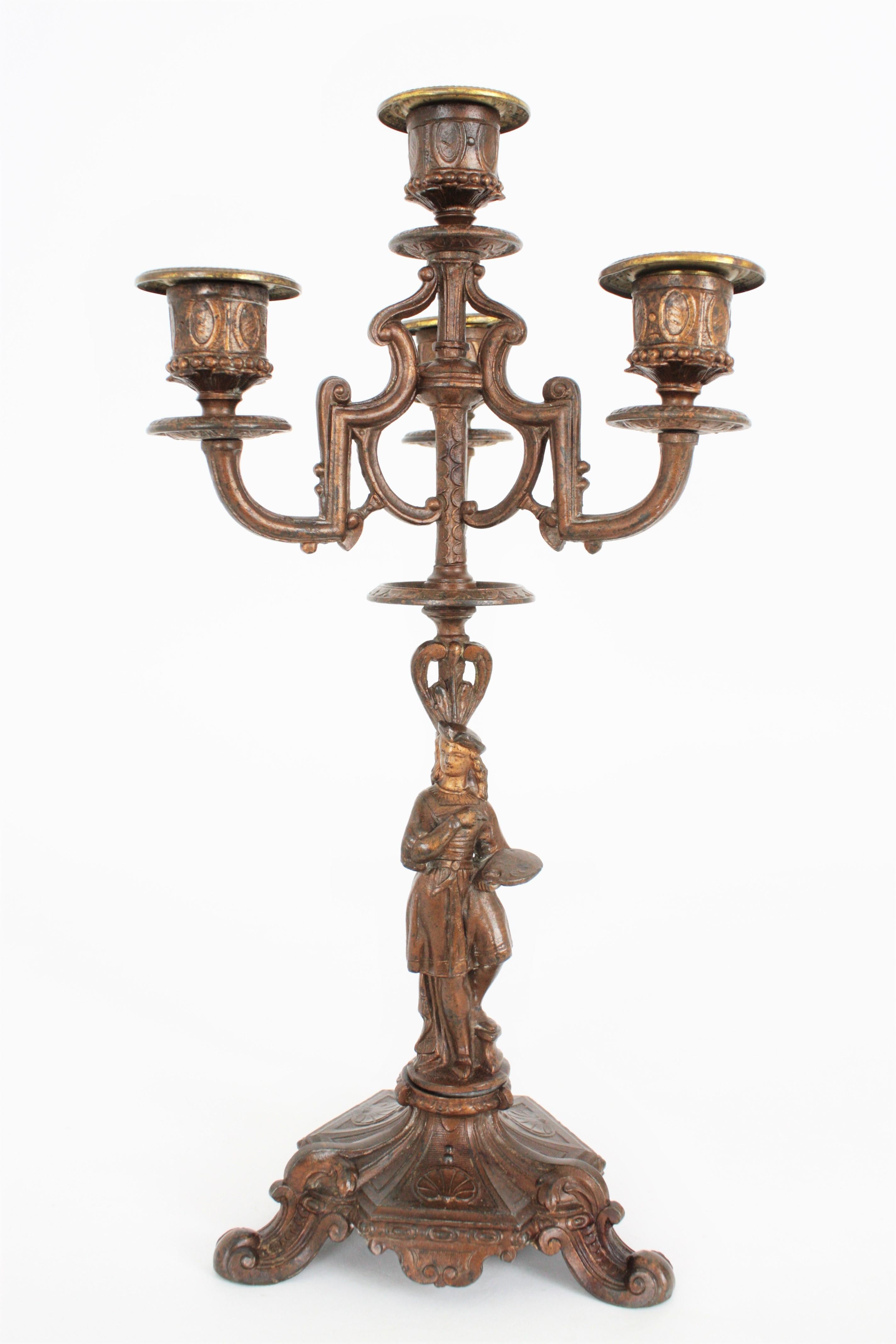 Two 19th Century French Empire Figural Cast Bronze Candelabra In Excellent Condition In Barcelona, ES