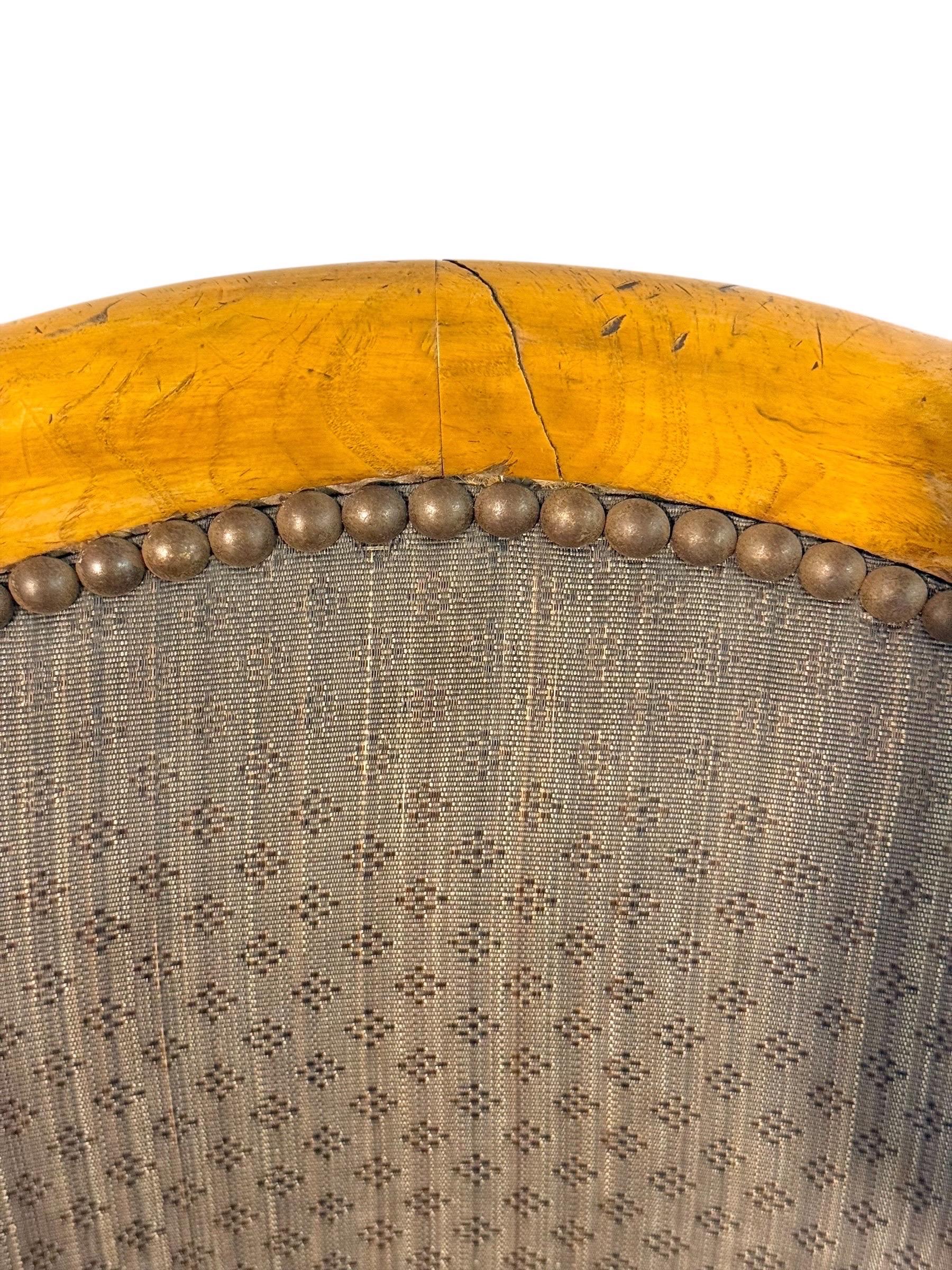 Coppia di poltrone a gondola in stile impero francese del XIX secolo in legno di radica in vendita 10