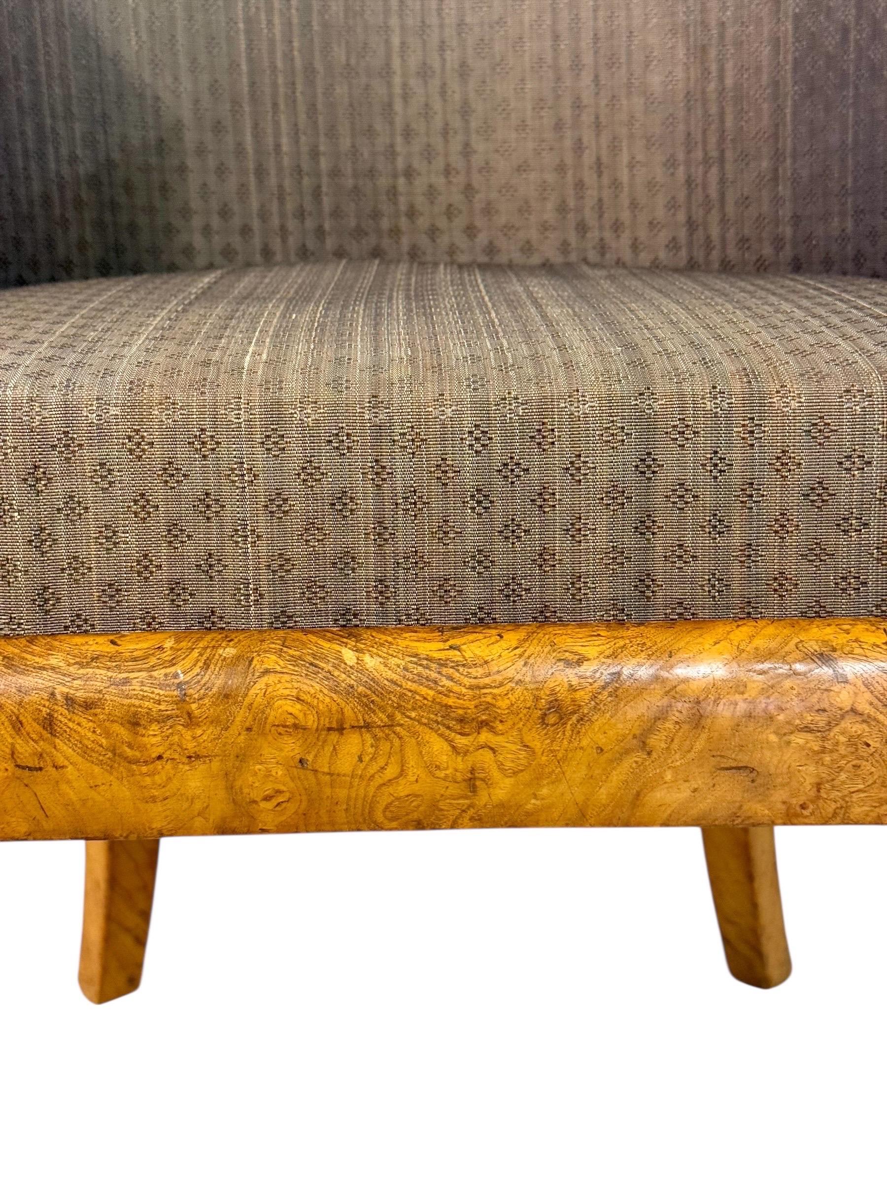 Coppia di poltrone a gondola in stile impero francese del XIX secolo in legno di radica in vendita 2