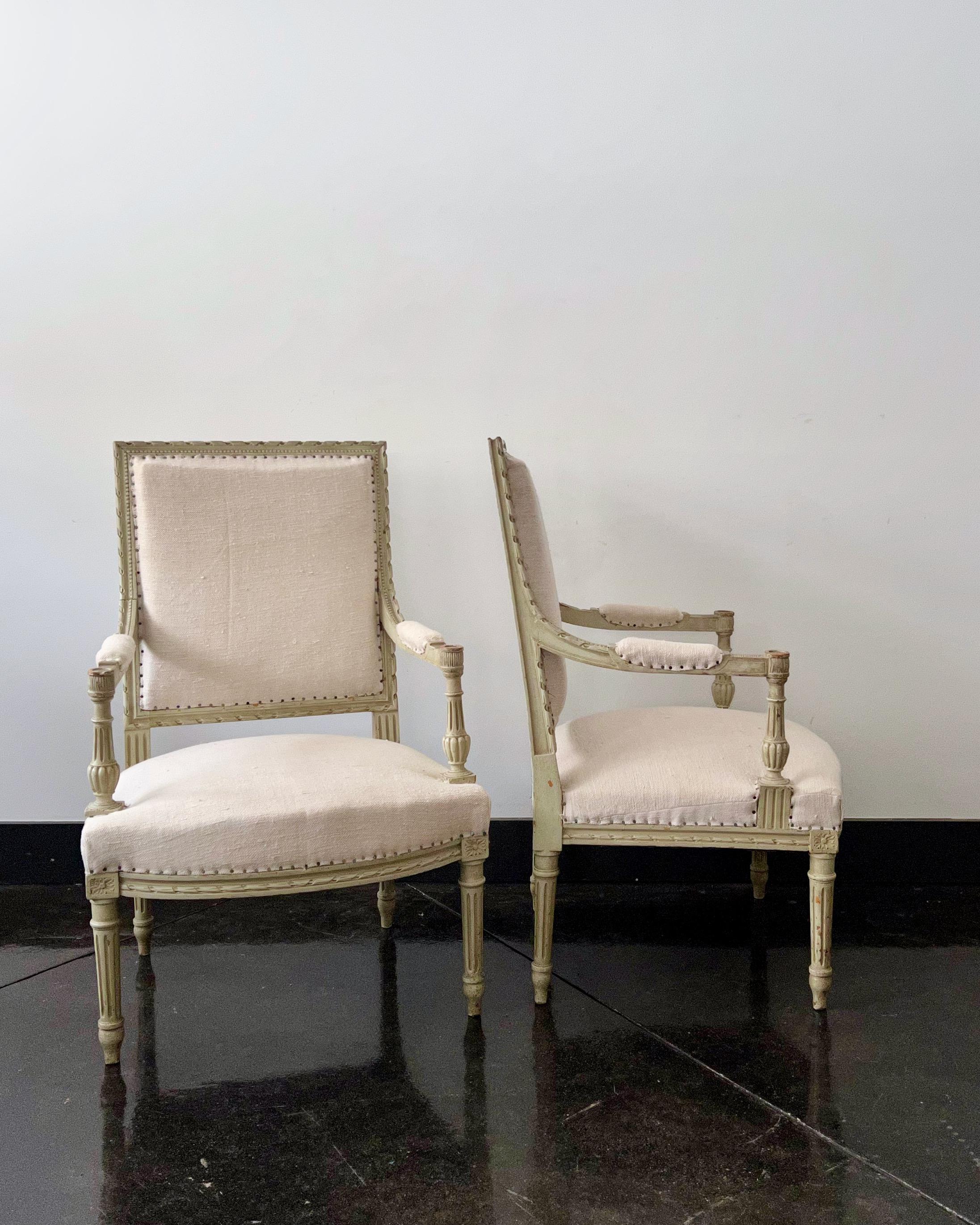 Hand-Carved Pair of 19th Century French Fauteuils / Armchairs For Sale