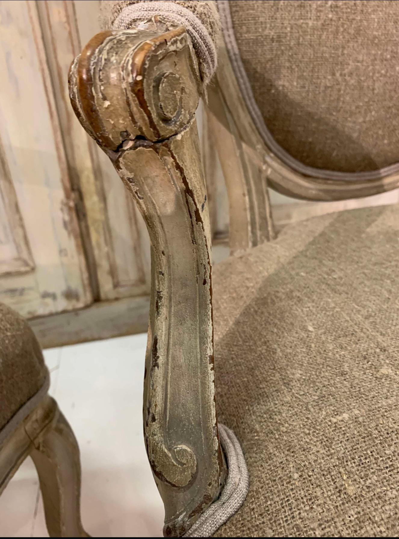 Pin Paire de fauteuils/chaises d'appoint français peints du 19e siècle en vente