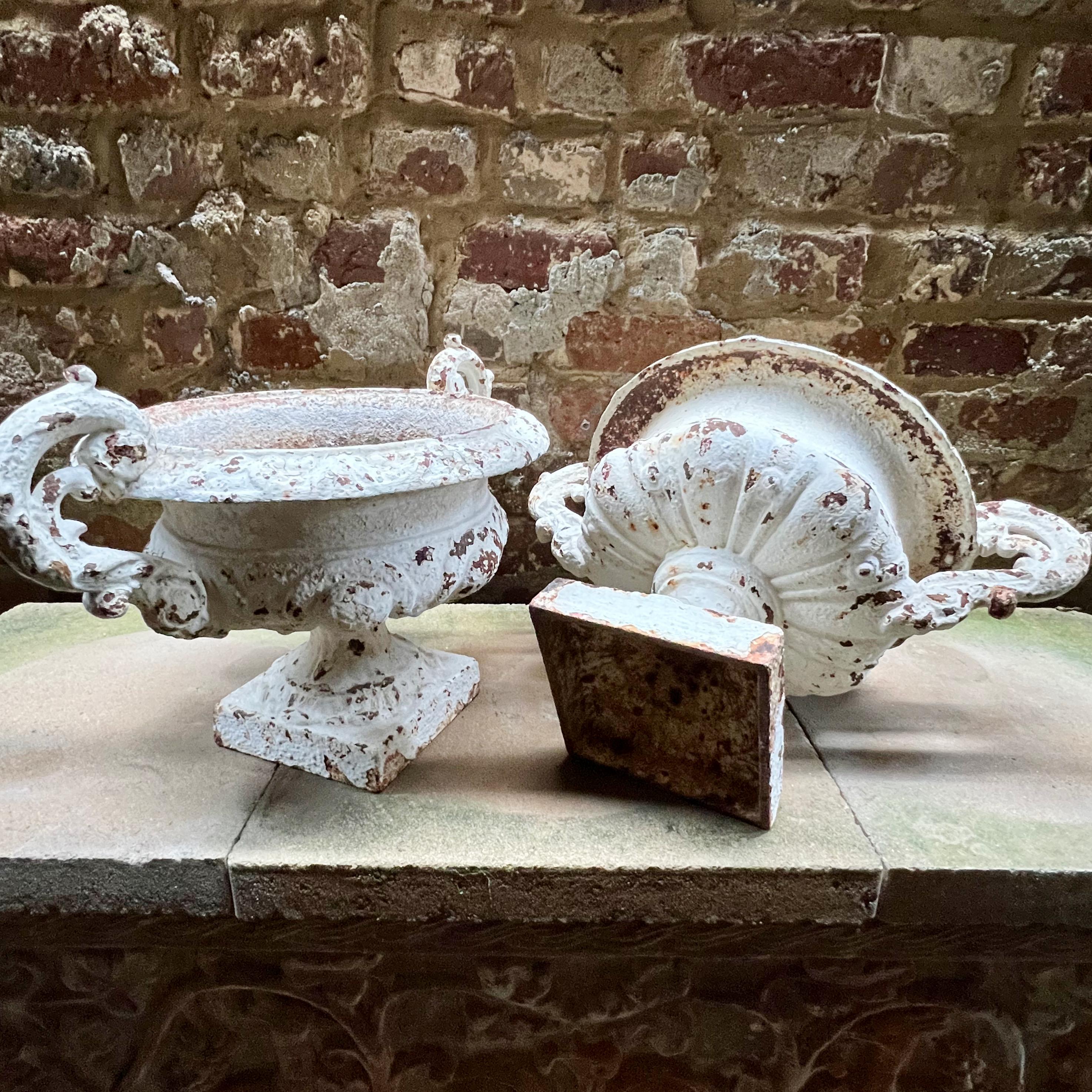Hand-Crafted Pair of 19th Century French Garden Planters For Sale