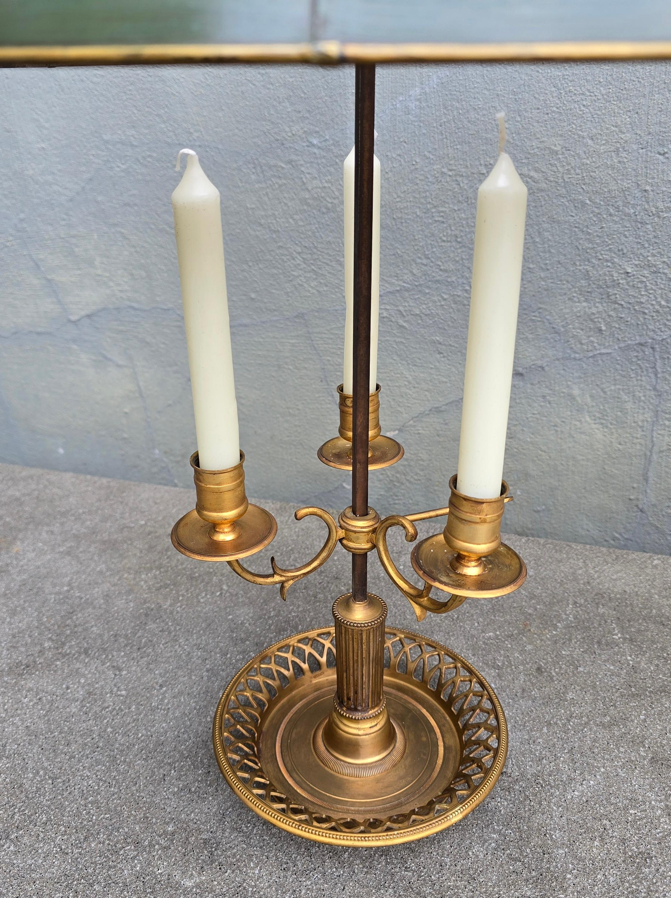 Ottone Pair of 19th Century French Gilt Bronze Bouillotte Candelabras in vendita