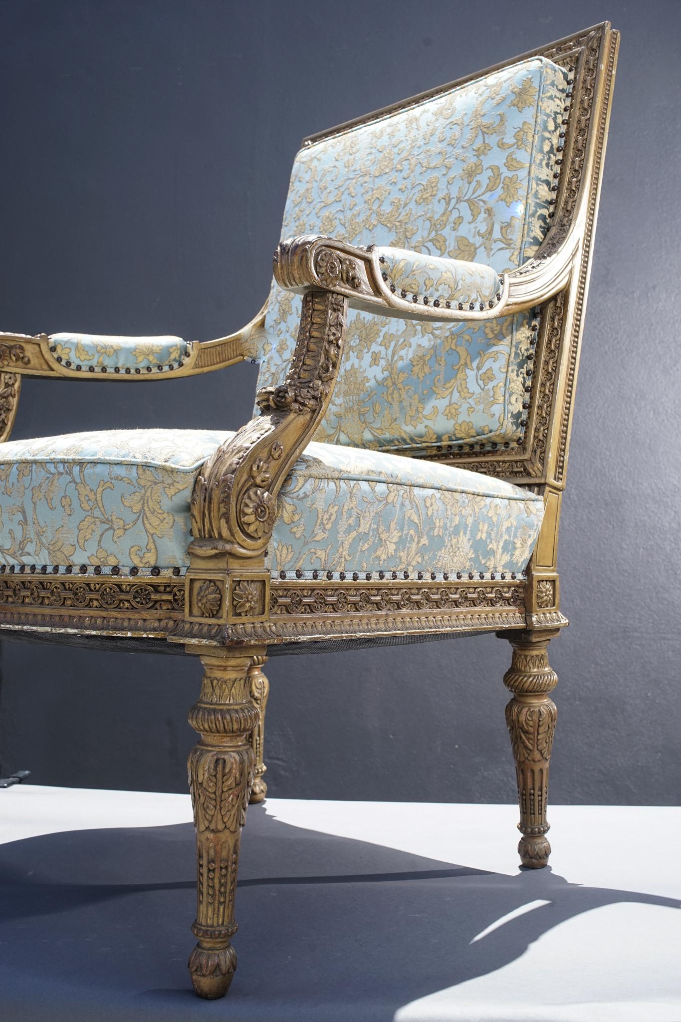 Pair of 19th Century French Giltwood Armchairs For Sale 3