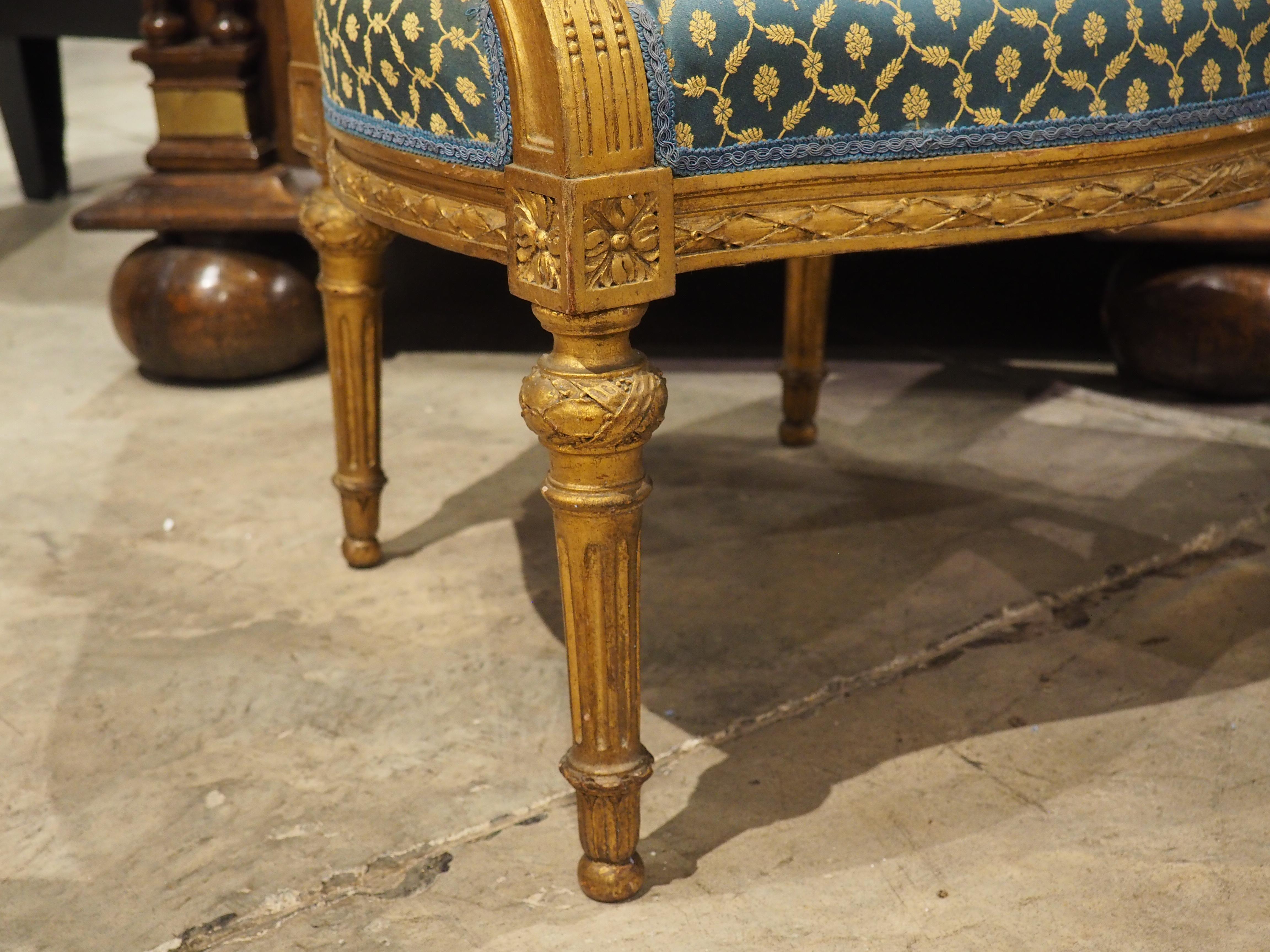 Pair of 19th Century French Giltwood Louis XVI Style Médaillon Armchairs For Sale 6