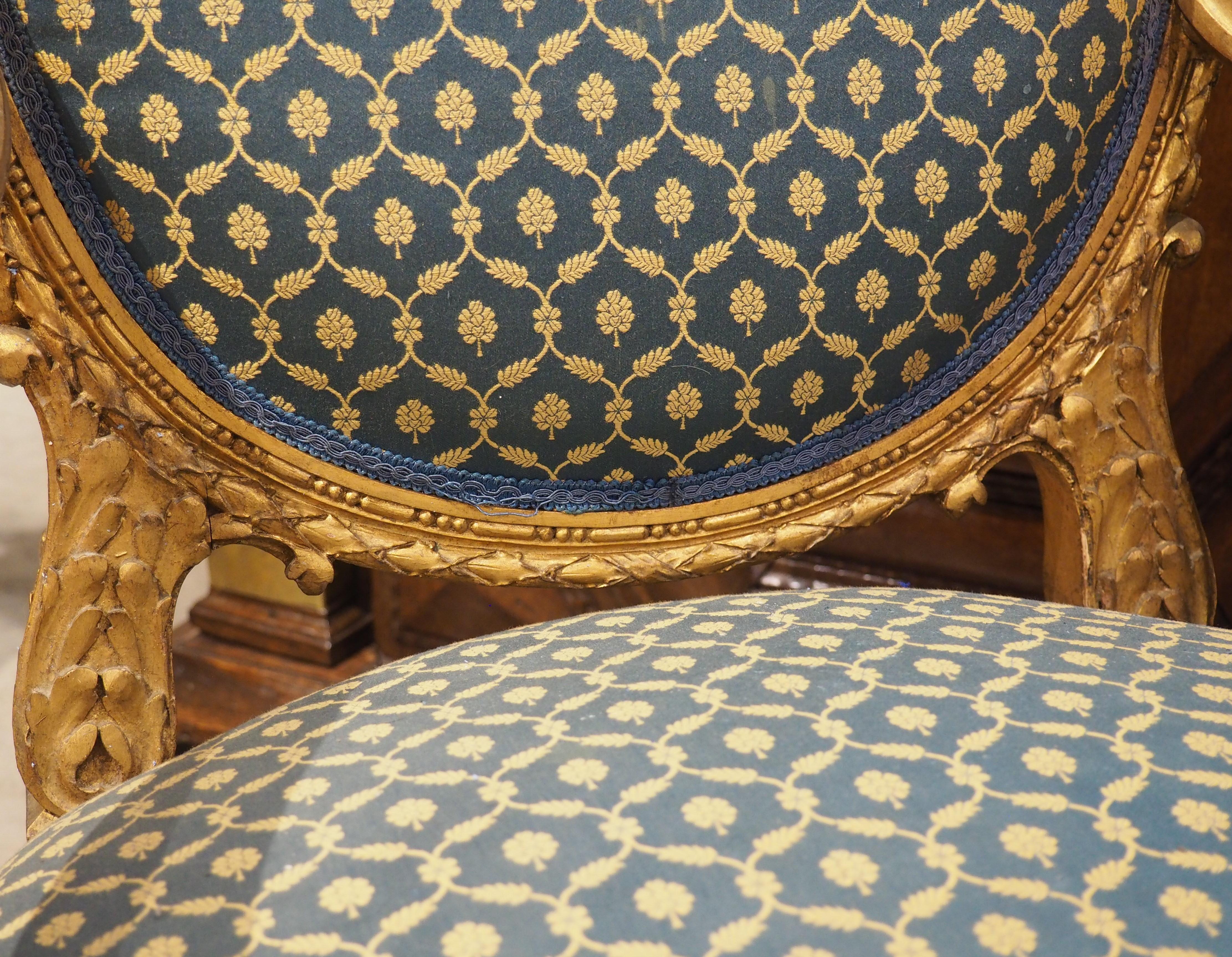 Pair of 19th Century French Giltwood Louis XVI Style Médaillon Armchairs For Sale 3