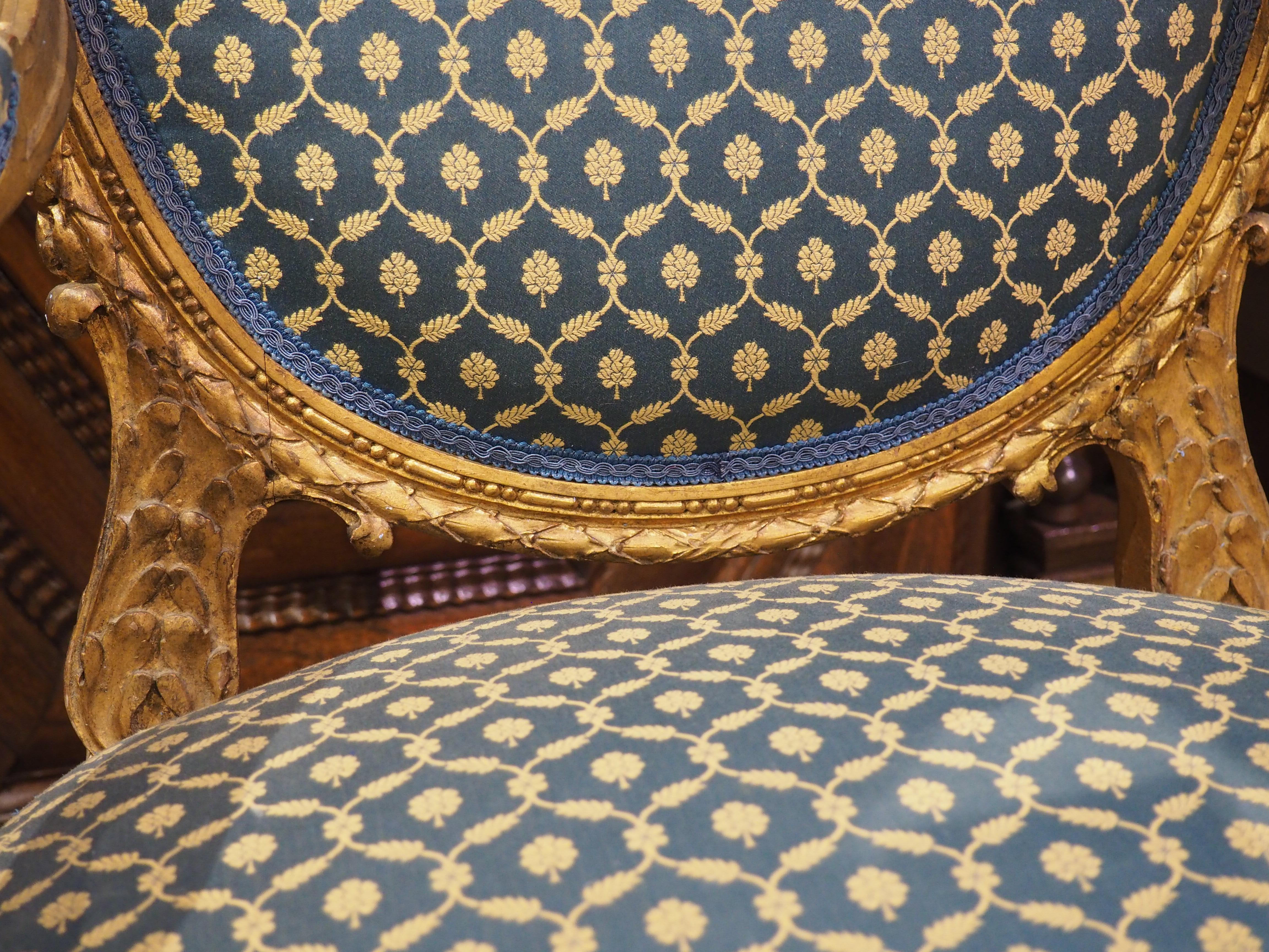 Pair of 19th Century French Giltwood Louis XVI Style Médaillon Armchairs For Sale 4