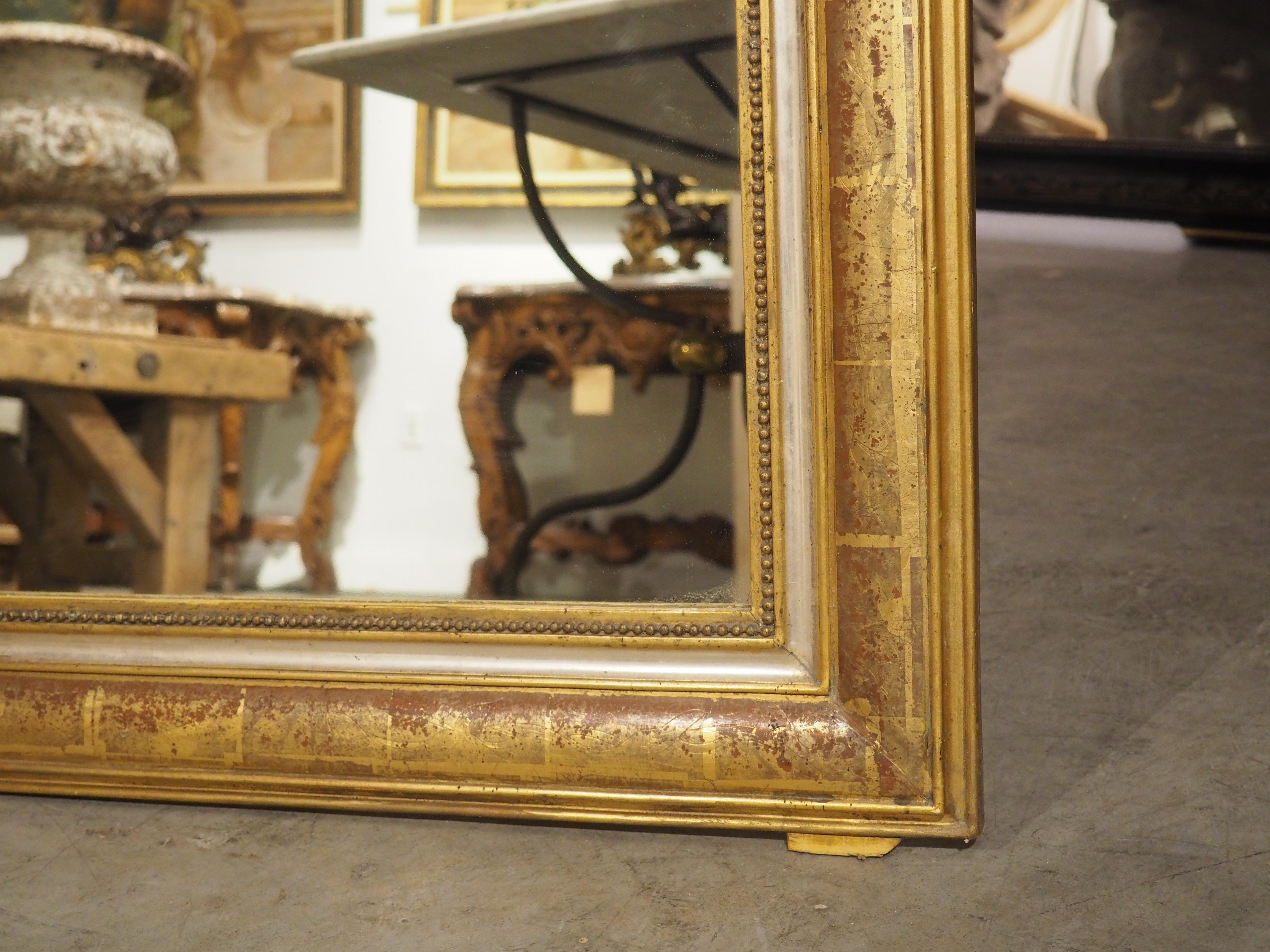 Coppia di specchi dorati francesi del XIX secolo in stile Louis Philippe, argento, bolo rosso in vendita 6