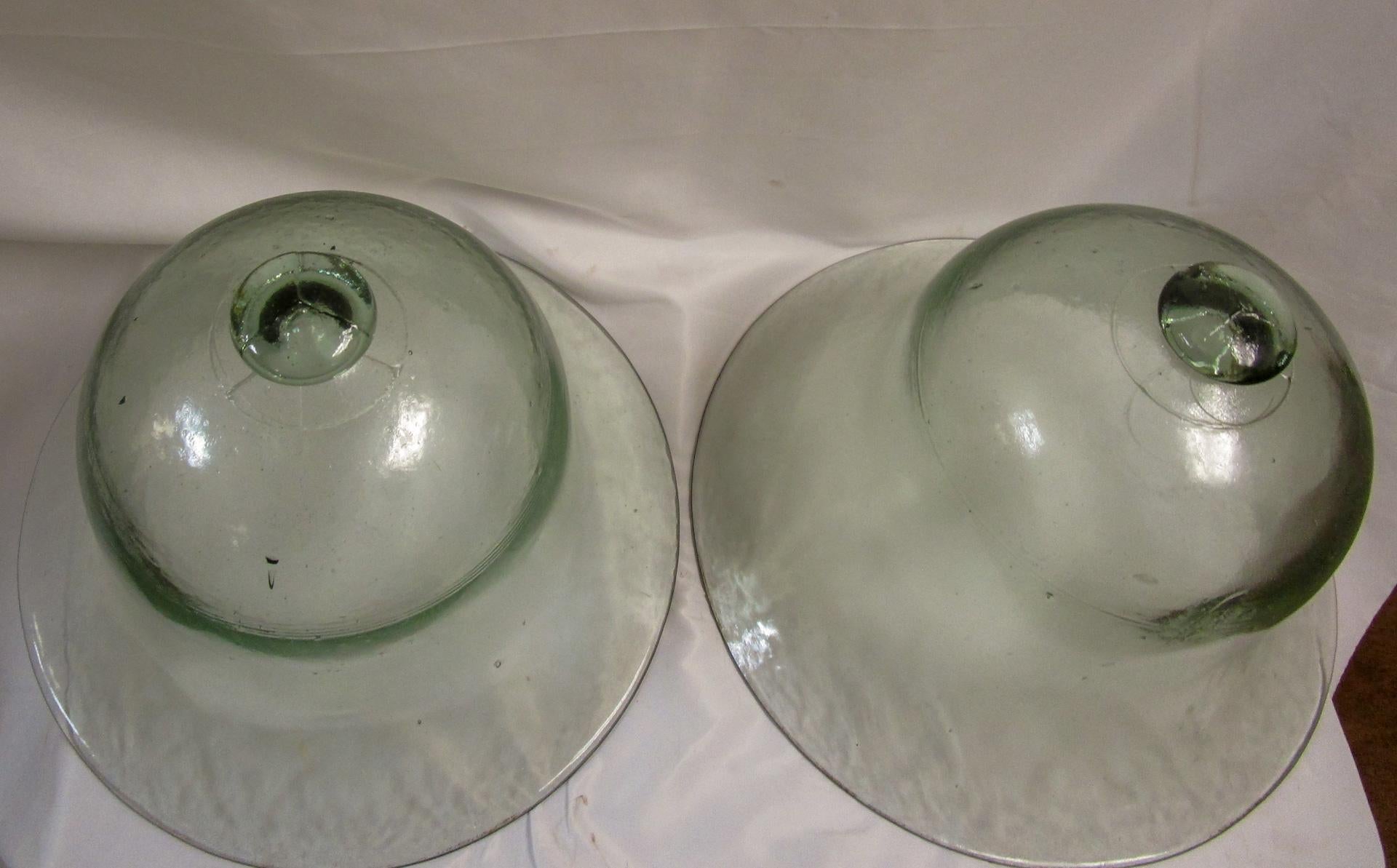 Pair of 19th Century French Hand Blown Glass Bell Shaped Garden Cloche For Sale 1