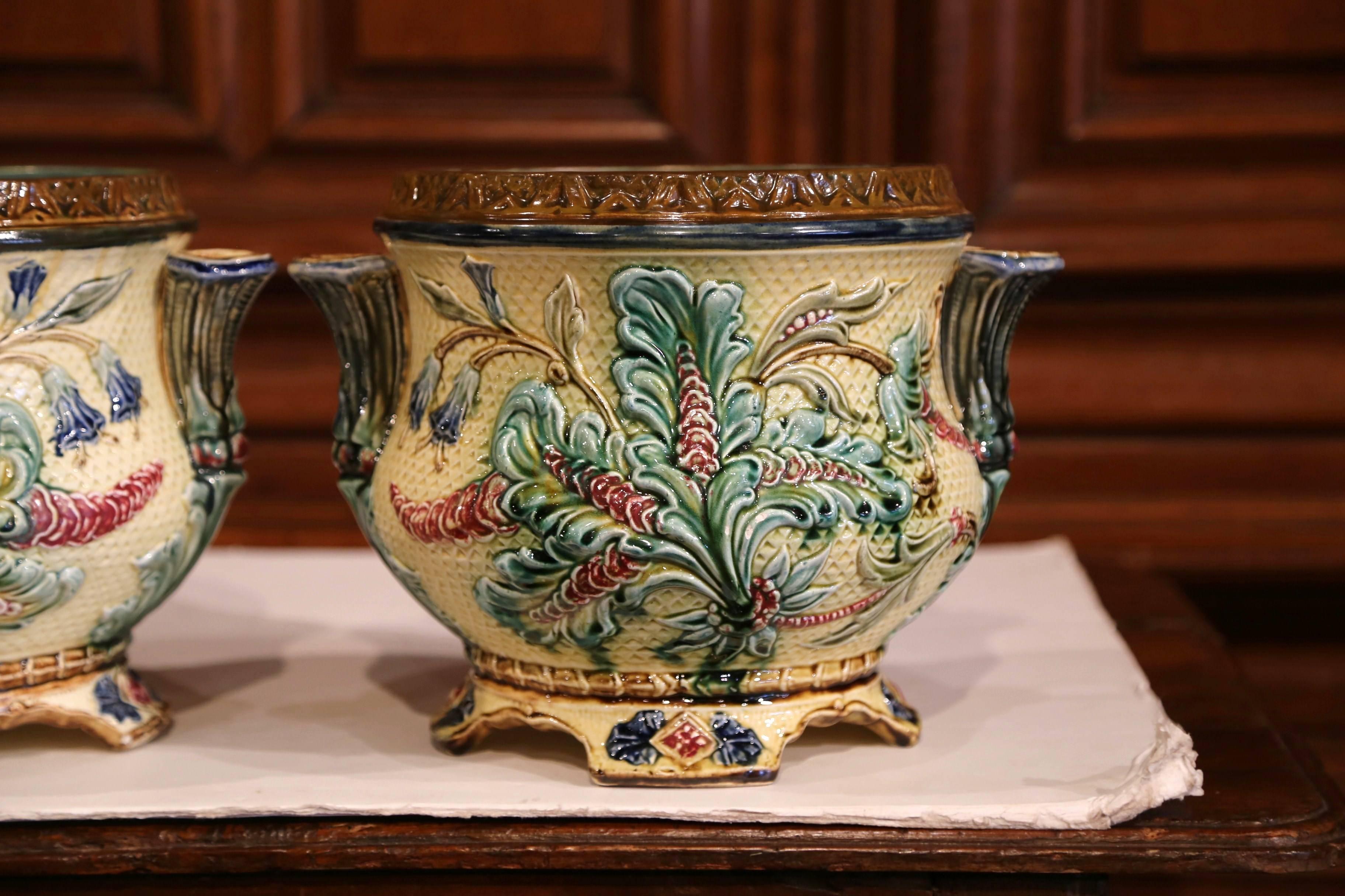 Pair of 19th Century French Hand-Painted Barbotine Cachepots with Foliage Motifs In Excellent Condition In Dallas, TX