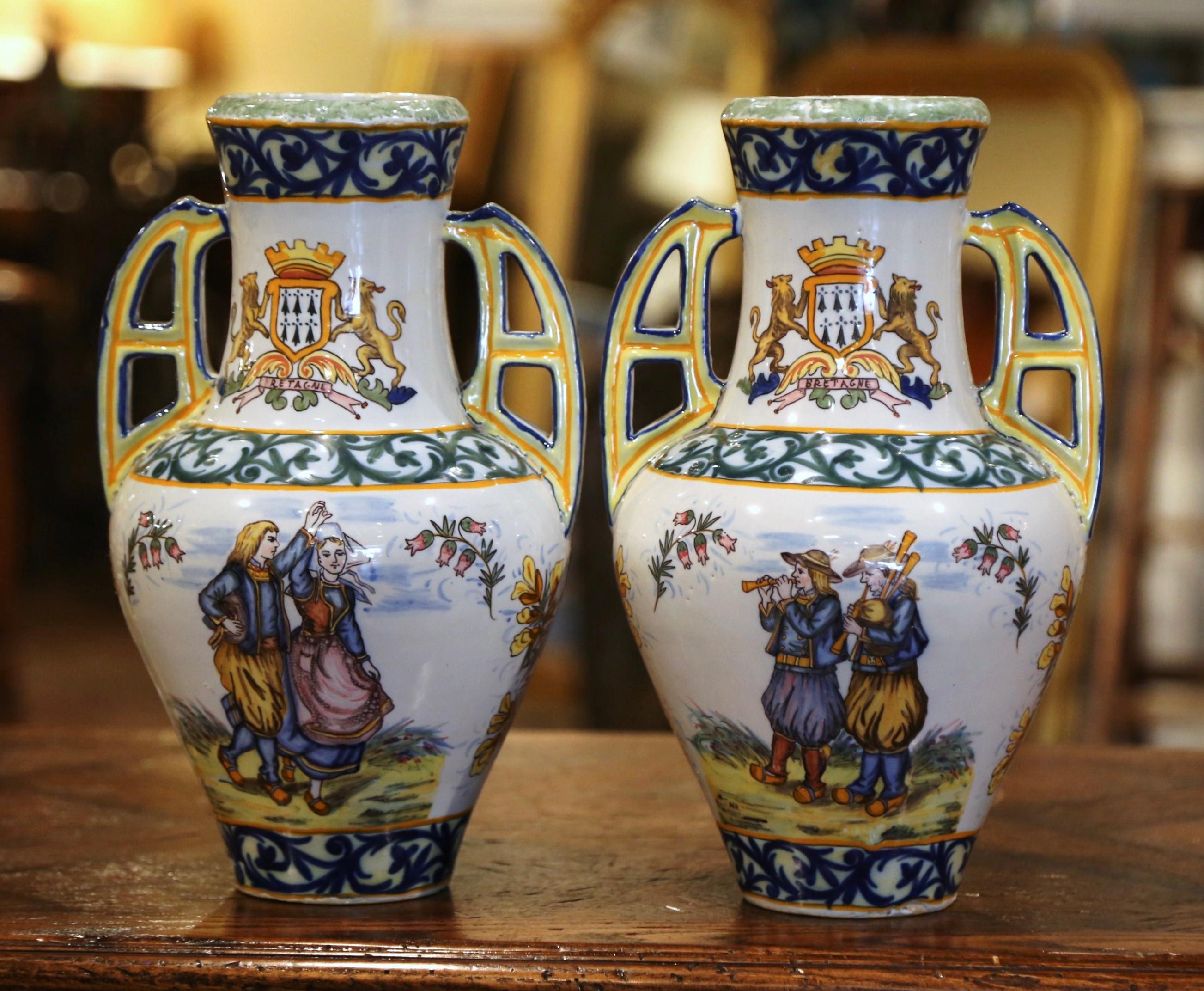 Pair of 19th Century French Hand Painted Faience Vases Signed HR Quimper In Excellent Condition In Dallas, TX
