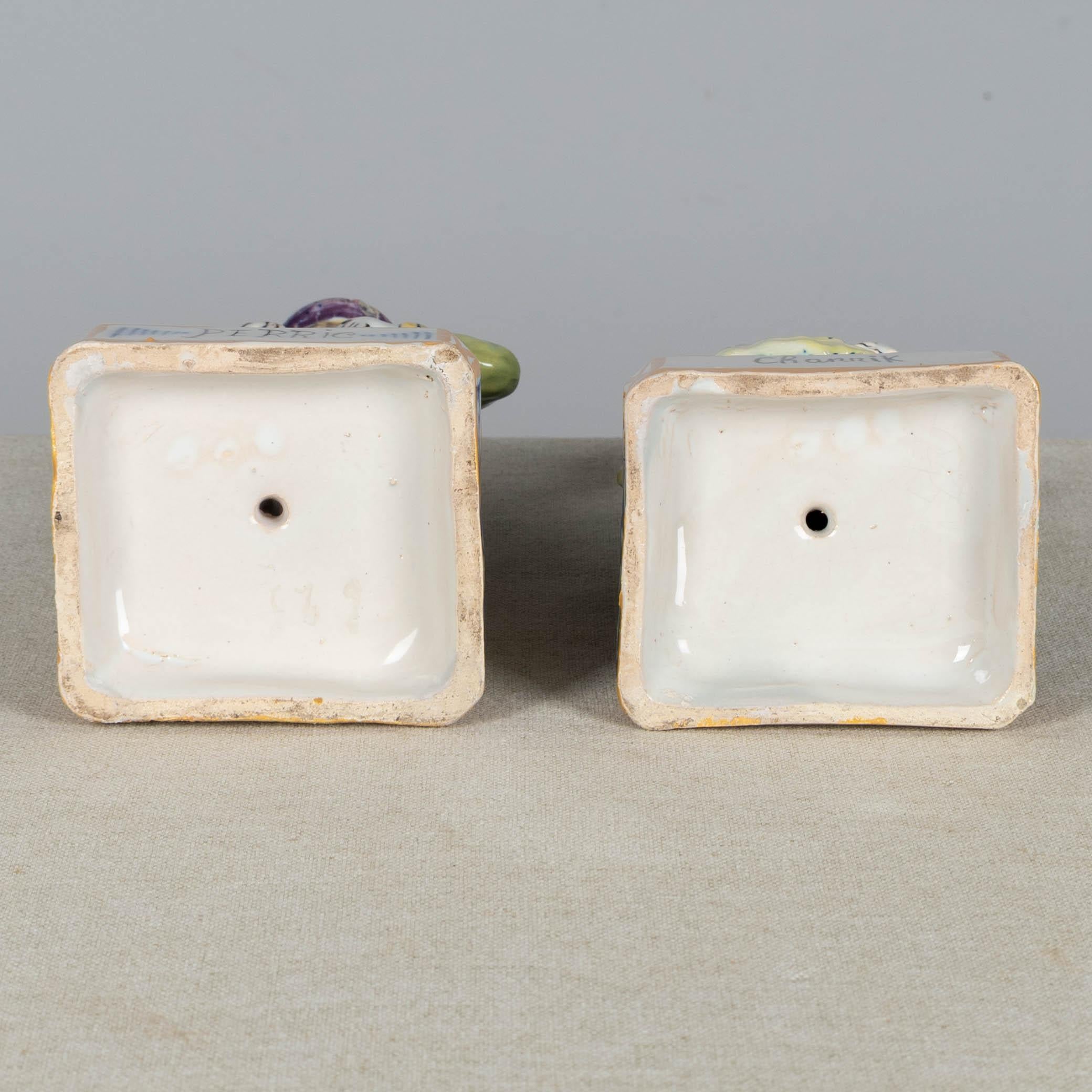 Pair of 19th Century French Henriot Quimper Faience Figurines For Sale 6