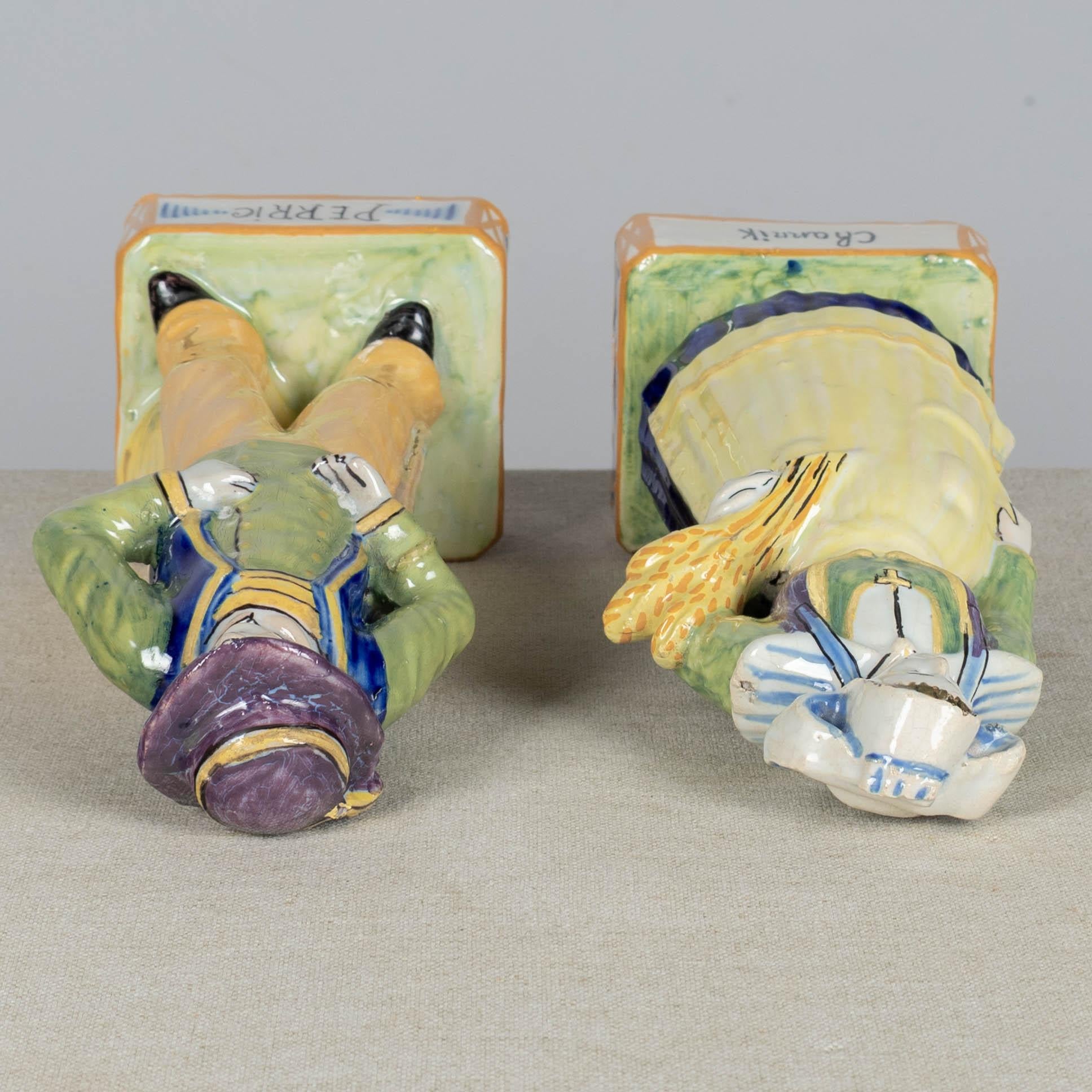 Pair of 19th Century French Henriot Quimper Faience Figurines For Sale 7
