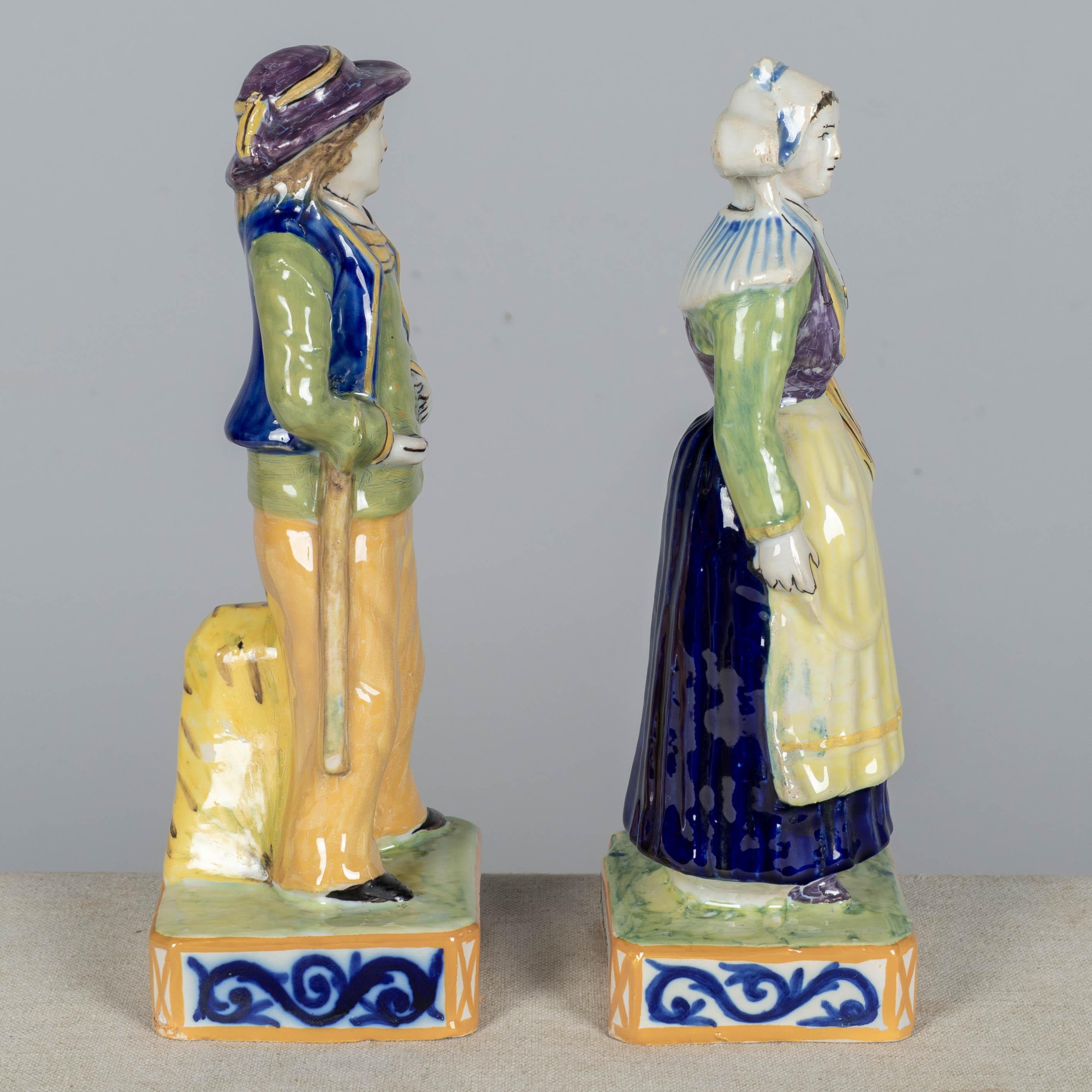Pair of 19th Century French Henriot Quimper Faience Figurines In Good Condition For Sale In Winter Park, FL