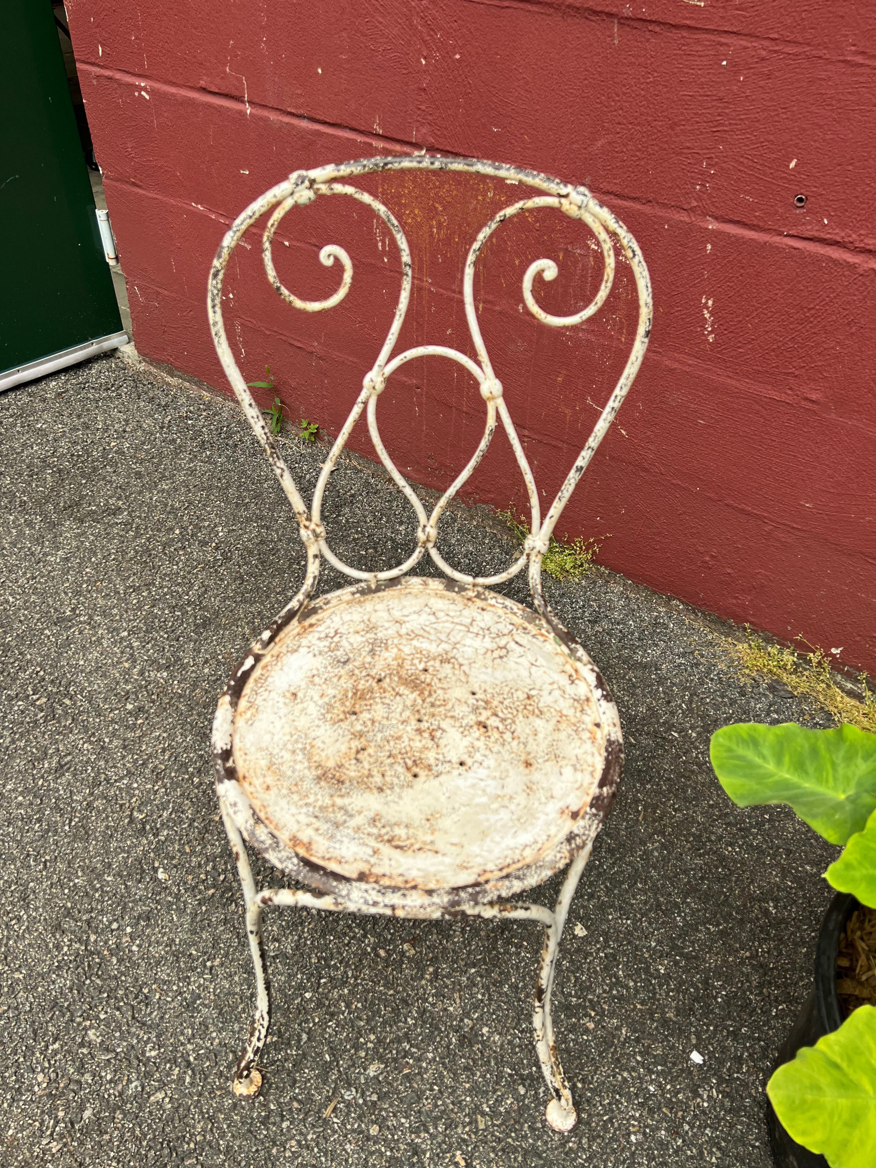 Pair of 19th Century French Iron Garden Chairs For Sale 6