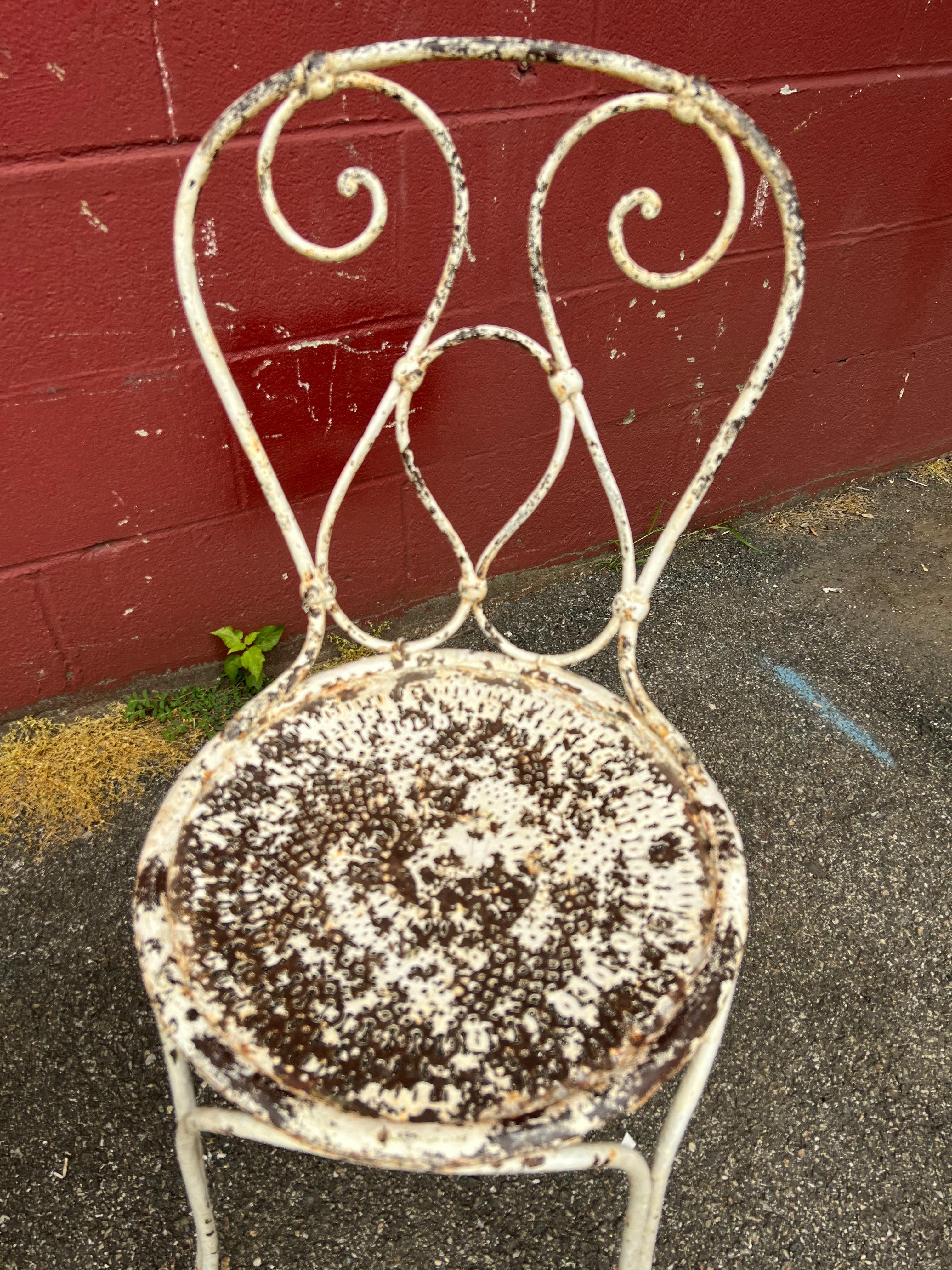 Pair of 19th Century French Iron Garden Chairs For Sale 8