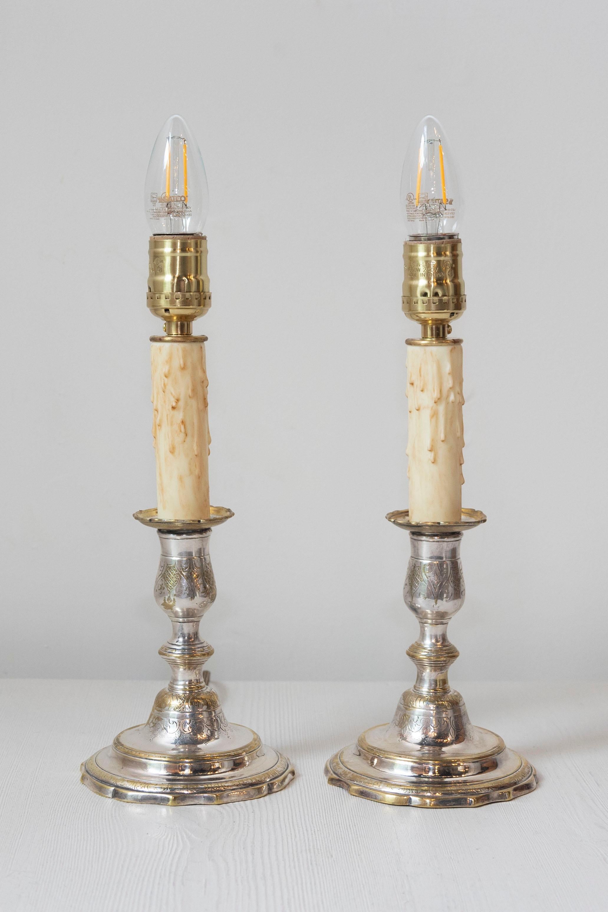 Coppia di lampade francesi del XIX secolo in vendita 2