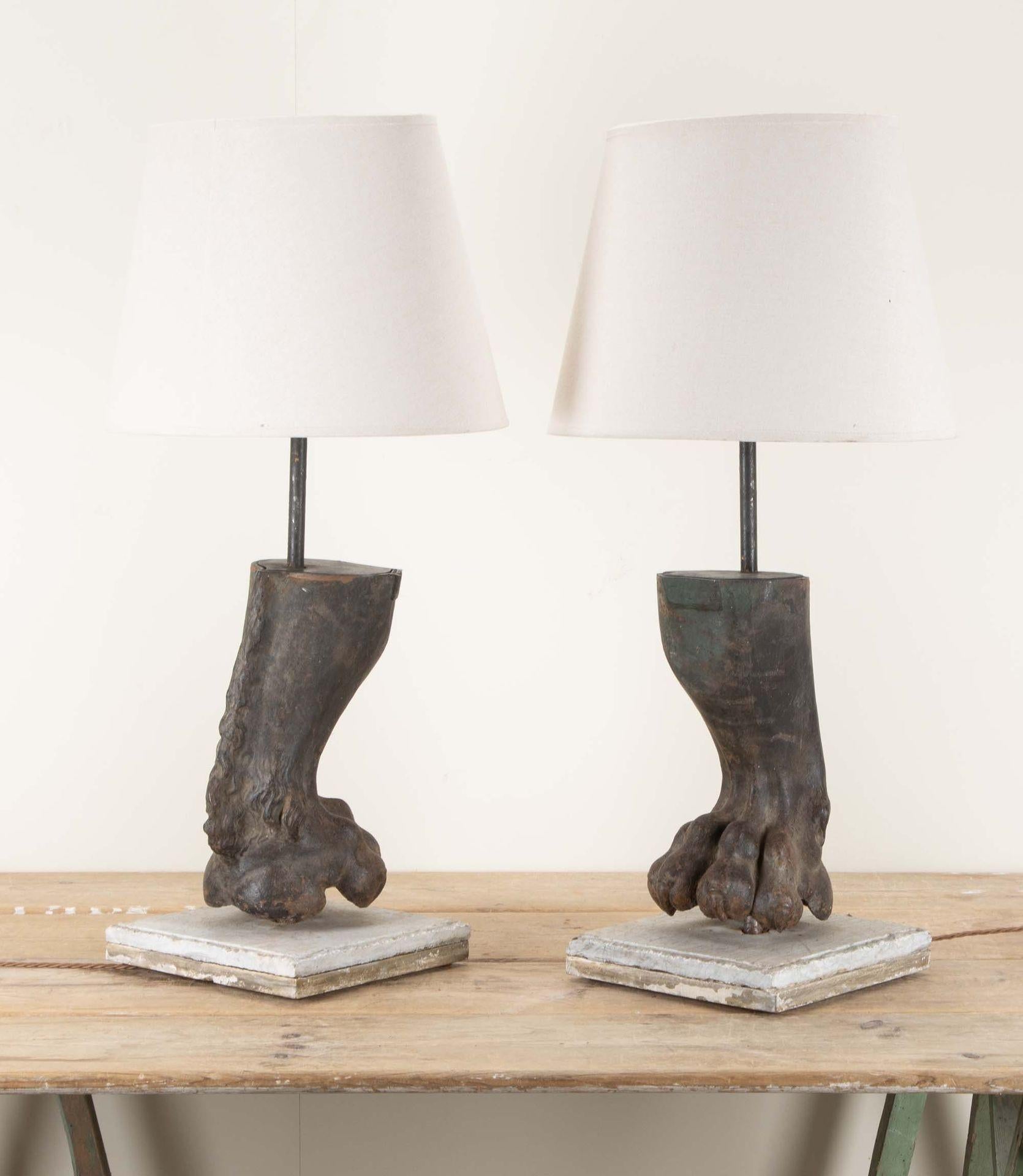 Pair of 19th Century French Lion Paw Lamps In Good Condition For Sale In Gloucestershire, GB