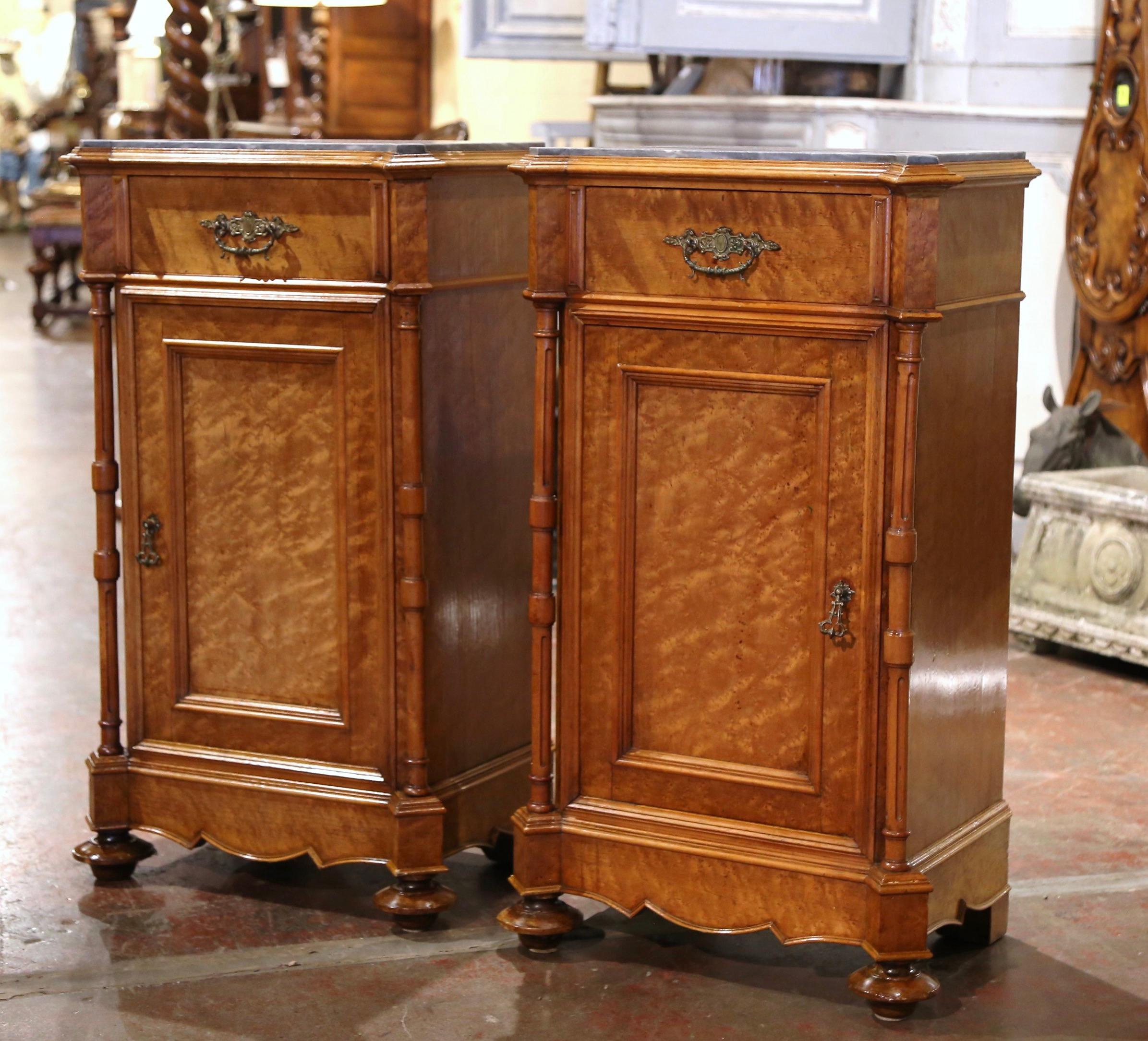 Pair of 19th Century French Louis Philippe Maple Wood and Marble Top Nightstands In Excellent Condition In Dallas, TX
