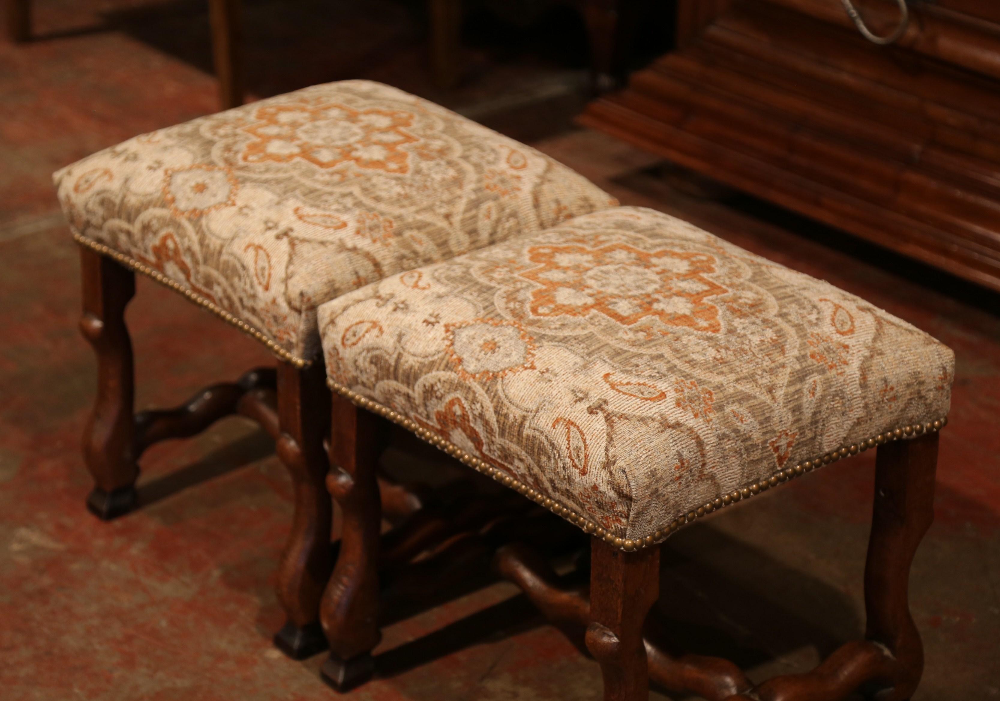Pair of 19th Century French Louis XIII Carved Walnut Os De Mouton Stools 1