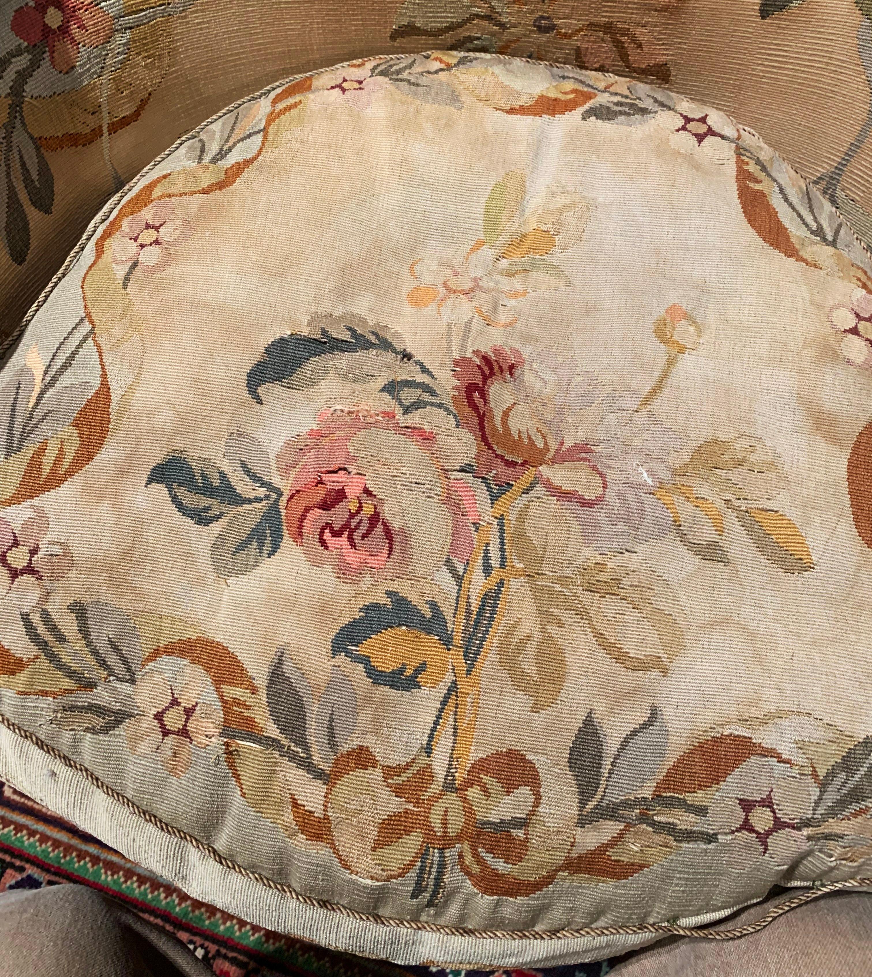 Pair of 19th Century French Louis XV Carved Armchairs with Aubusson Tapestry 8