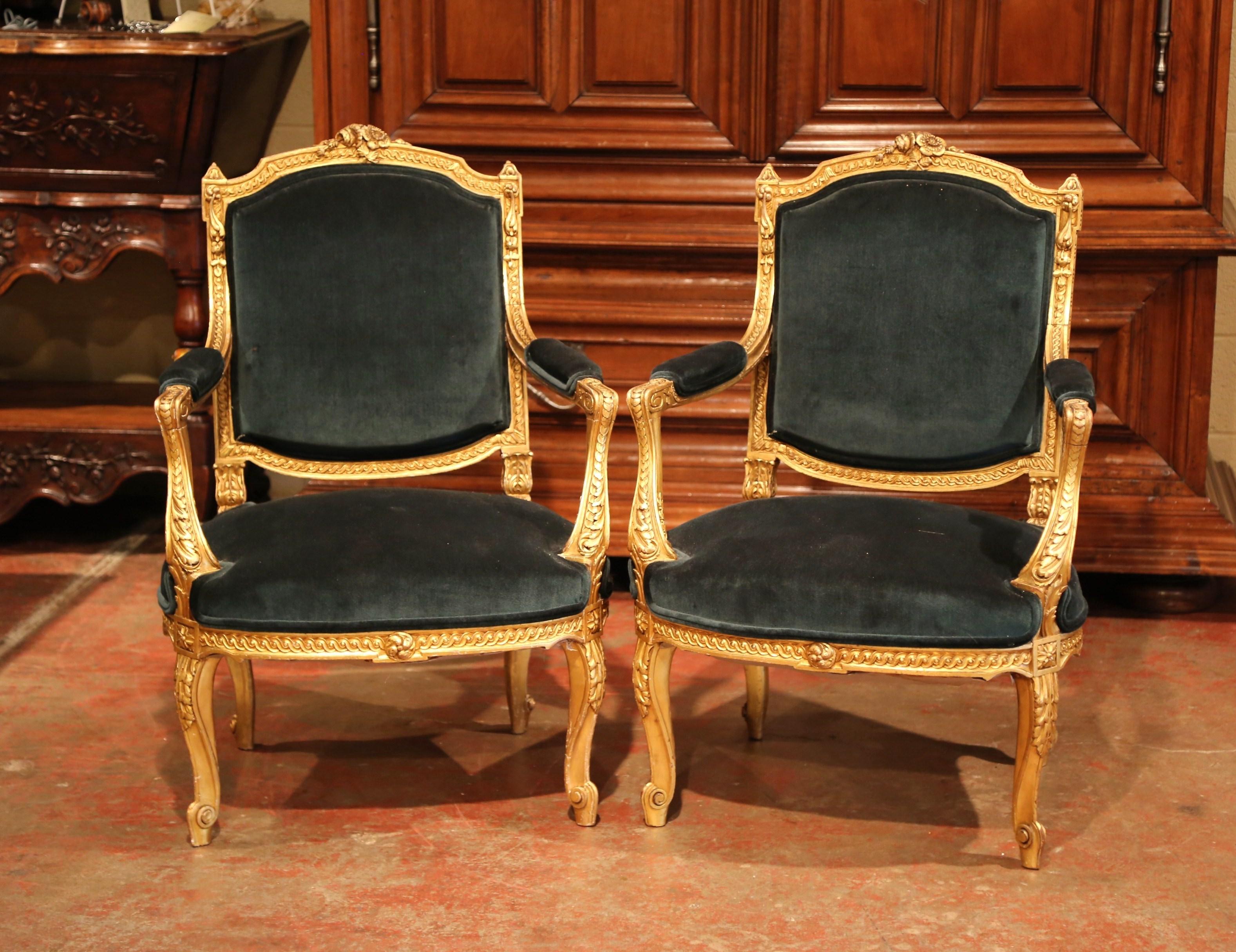 Pair of 19th Century French Louis XV Carved Giltwood Bergères with Green Velvet 1