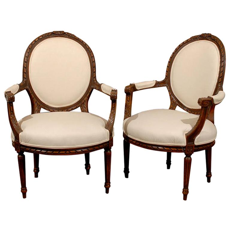 Pair of 19th Century French Louis XV Carved Walnut Fauteuil Side Chairs